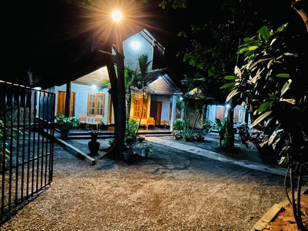 New Roy Guest House