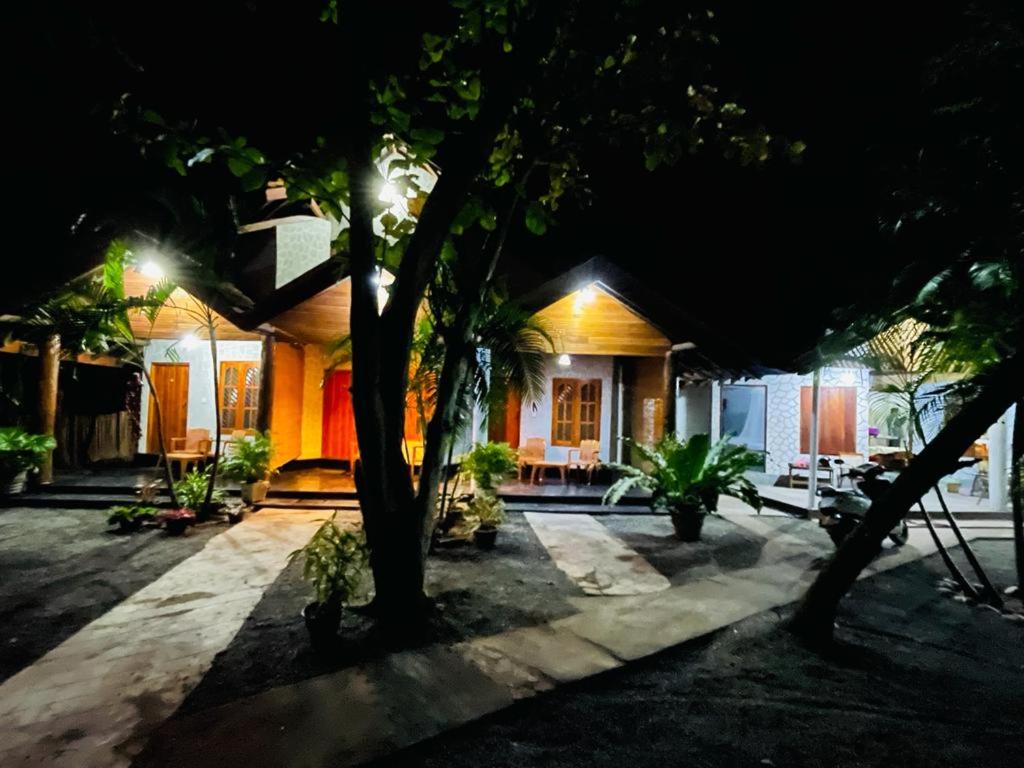 New Roy Guest House