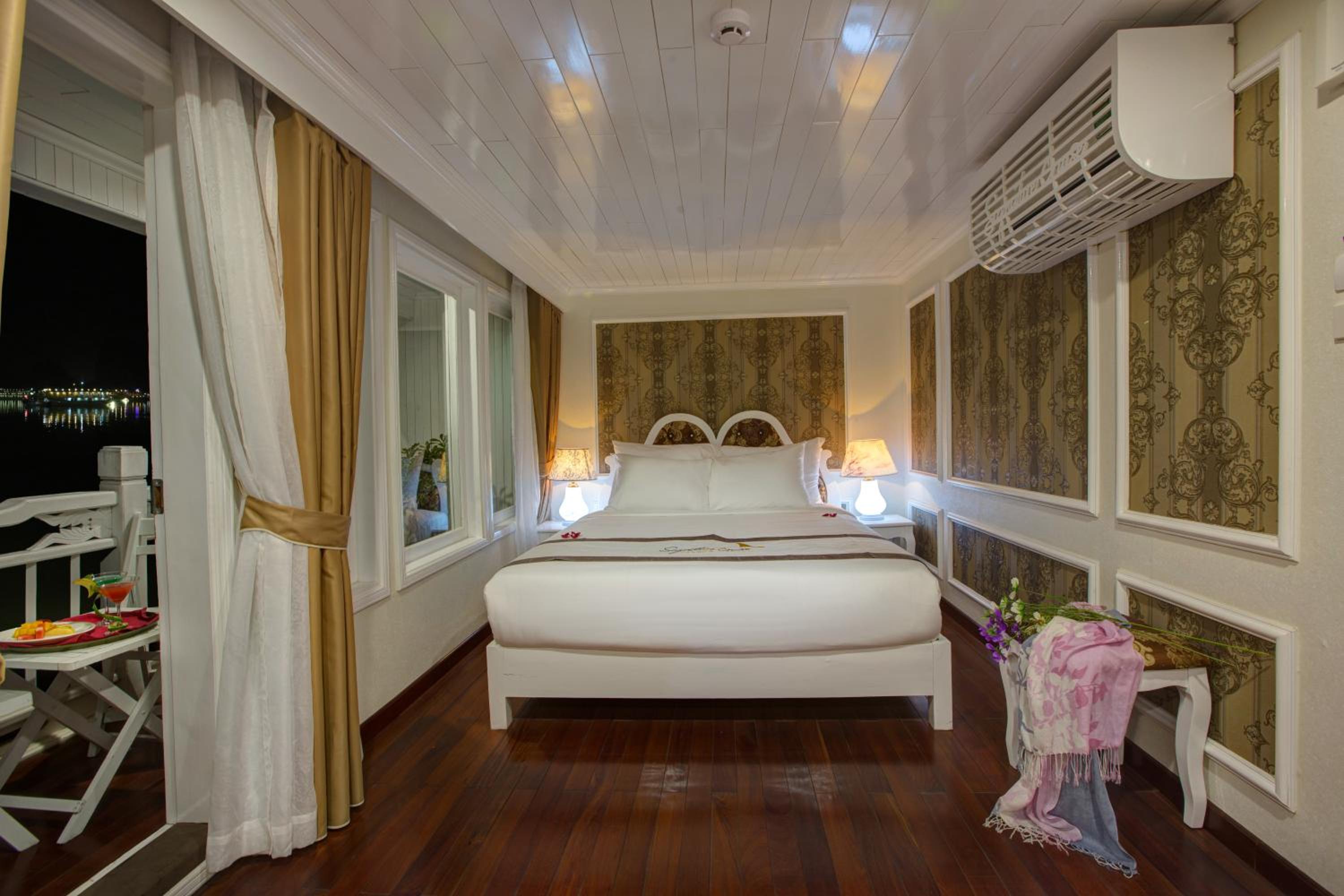 Signature Royal Halong Cruise