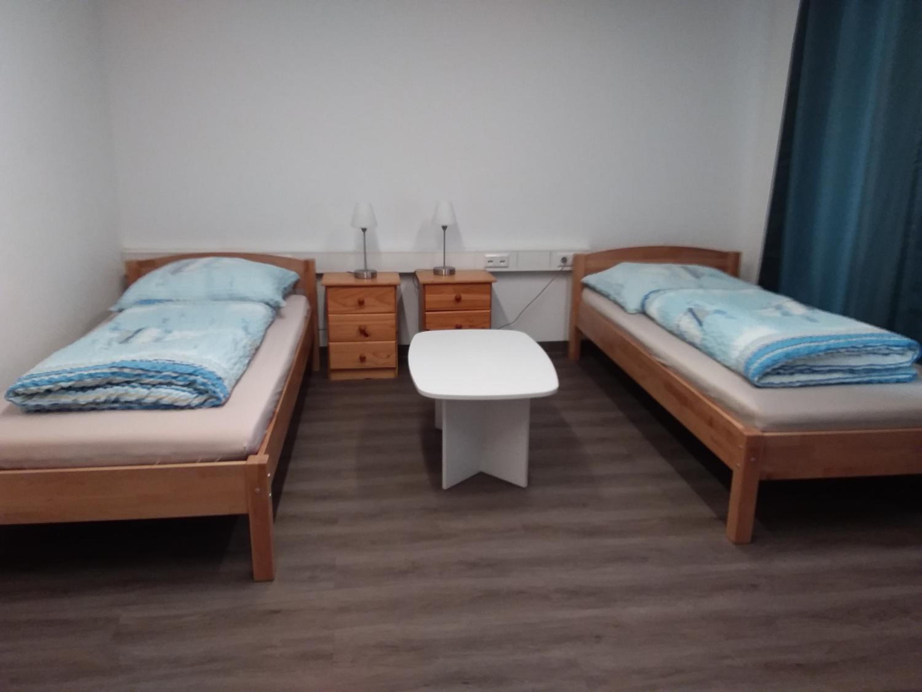 NGUYEN LE 3 Schlafzimmer, 7 Bette,Dusche, 2 WC , Küche ab 2 Übernachtungen