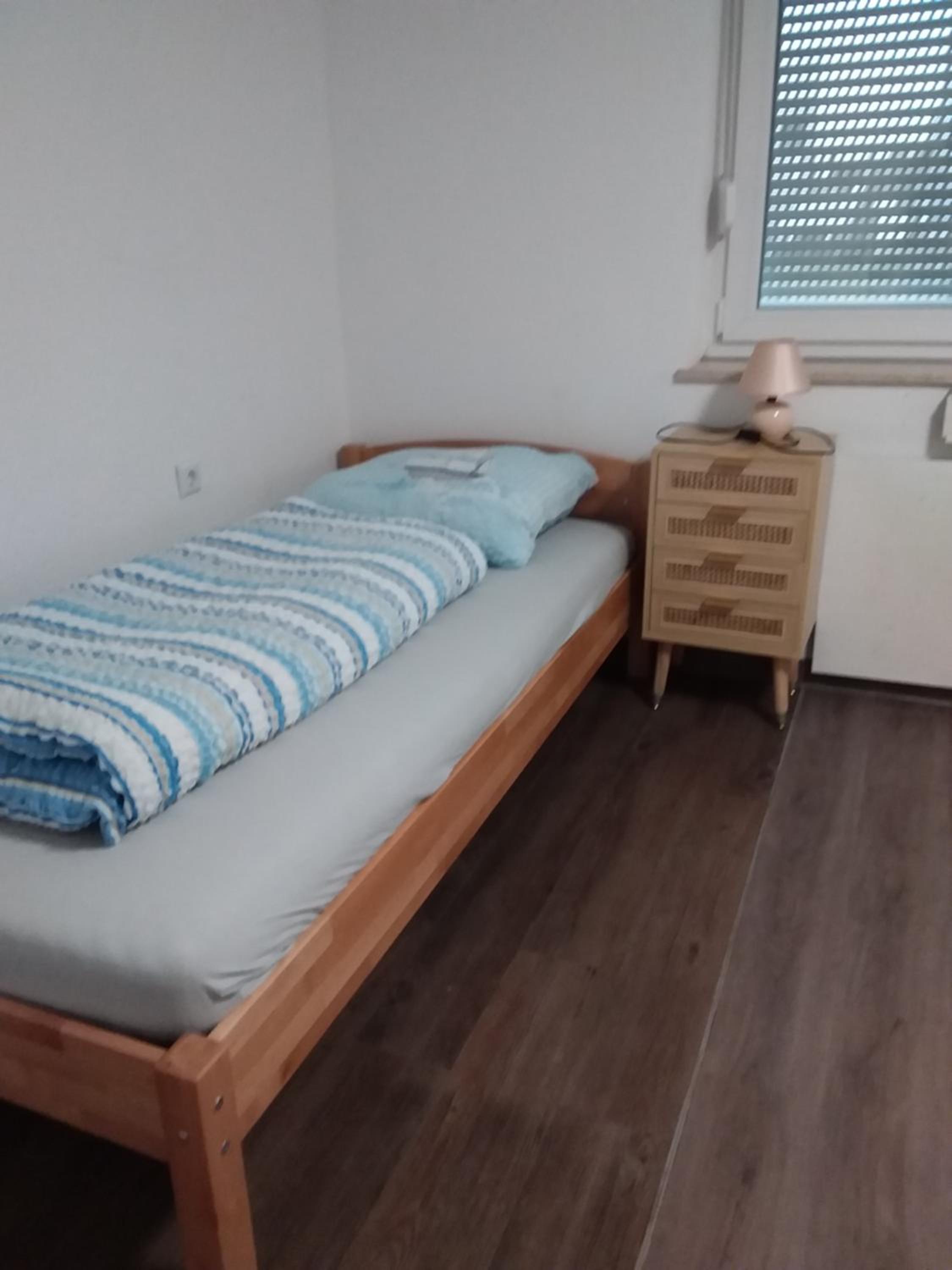 NGUYEN LE 3 Schlafzimmer, 7 Bette,Dusche, 2 WC , Küche ab 2 Übernachtungen