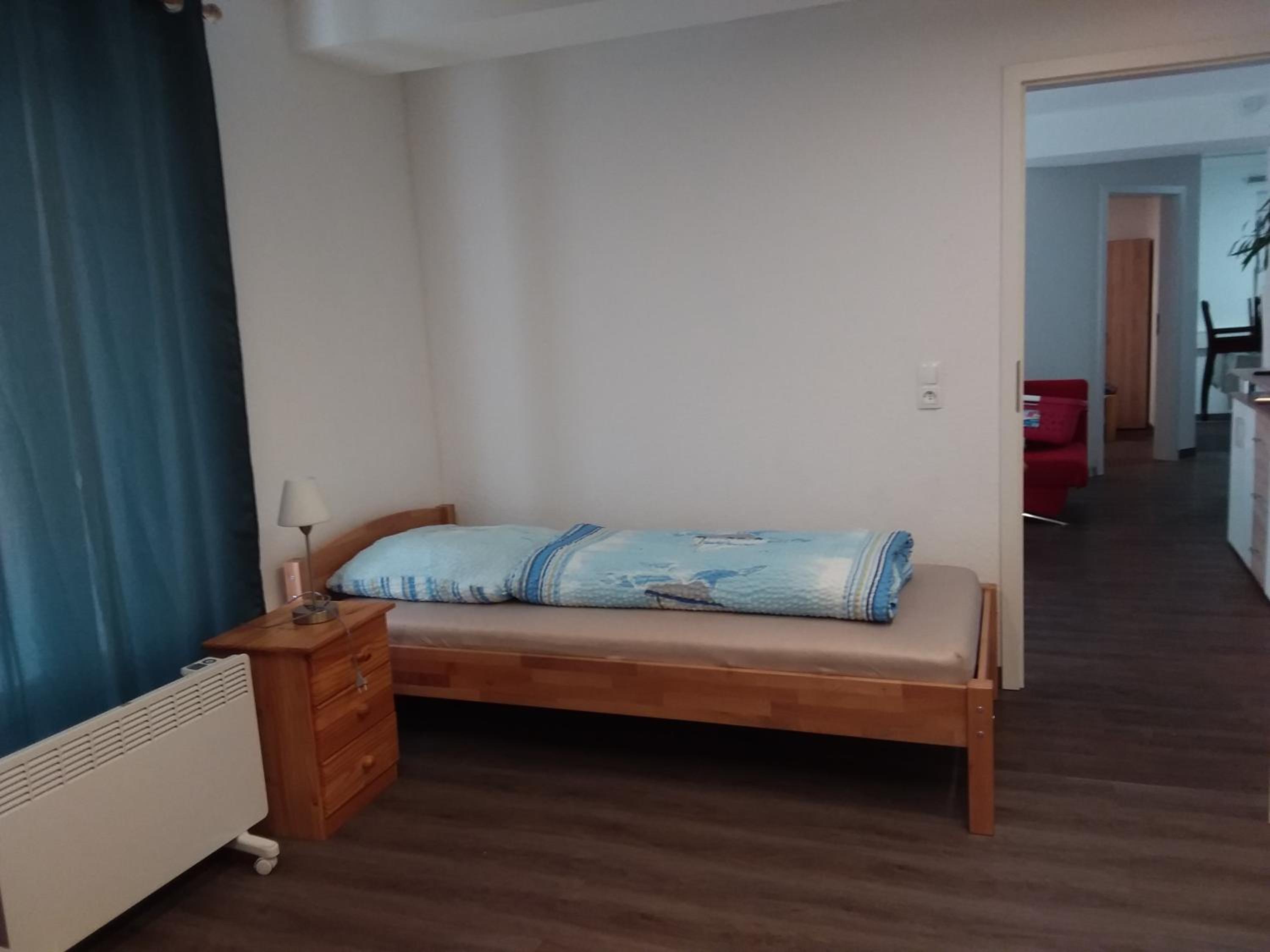 NGUYEN LE 3 Schlafzimmer, 7 Bette,Dusche, 2 WC , Küche ab 2 Übernachtungen