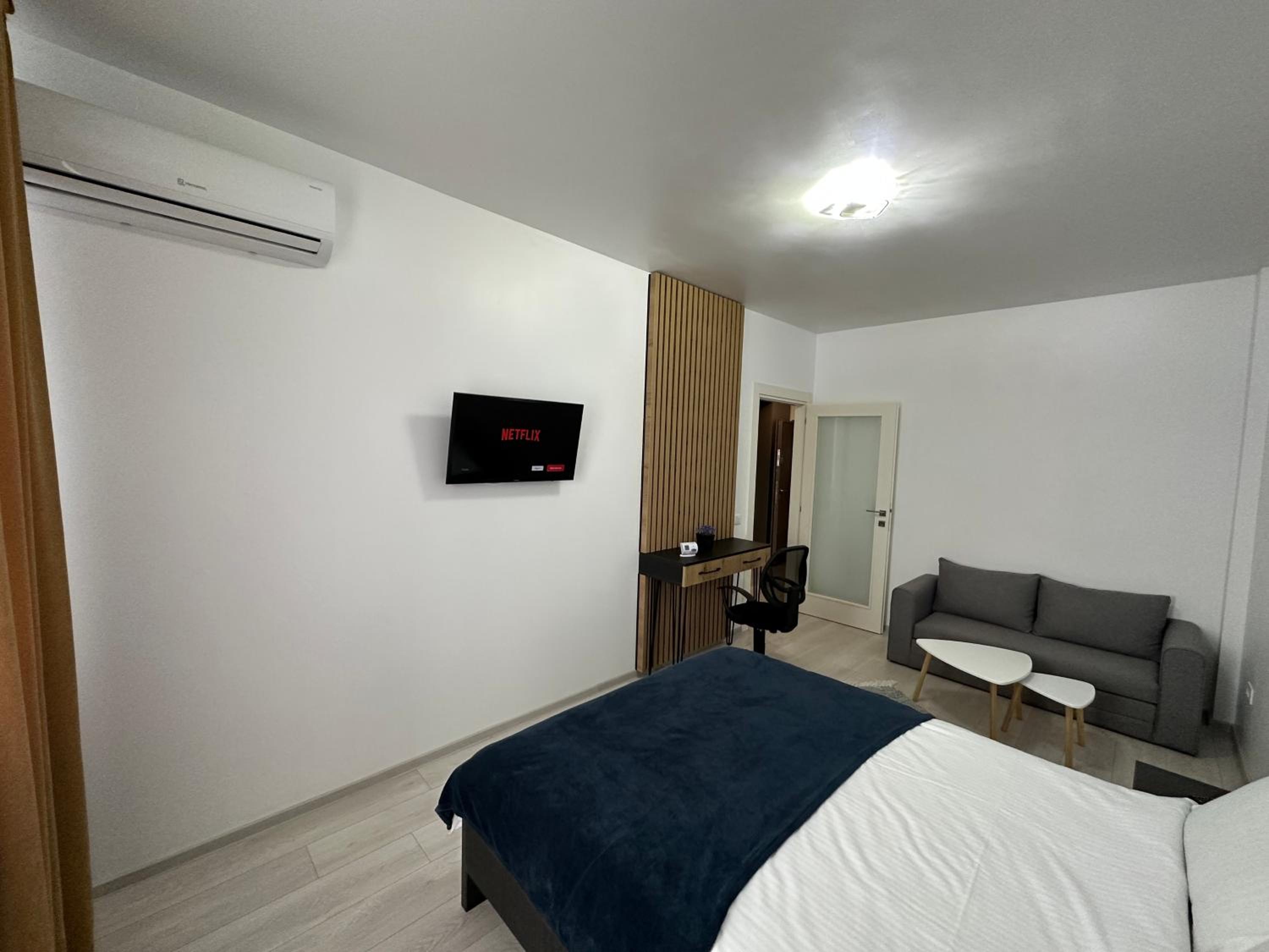 Renting Solutions Studio view 3