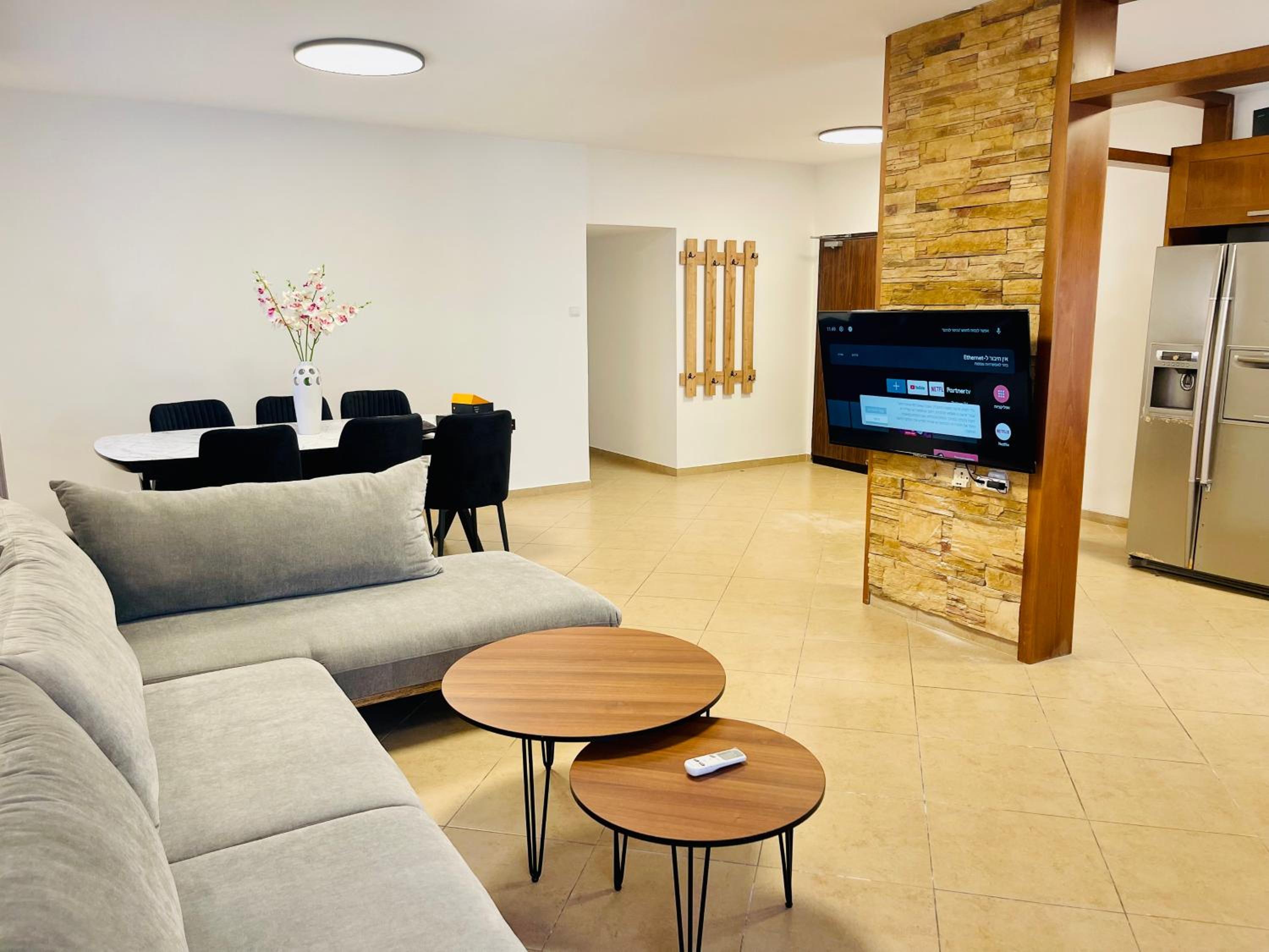 Royal Apartments on Jabotinsky Street ,Netanya view 2