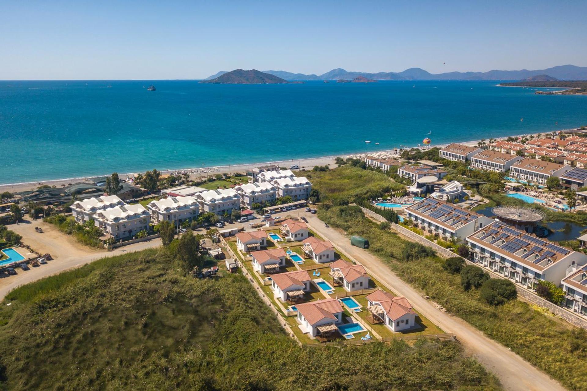 SunTeos Villa Suites - Image 38