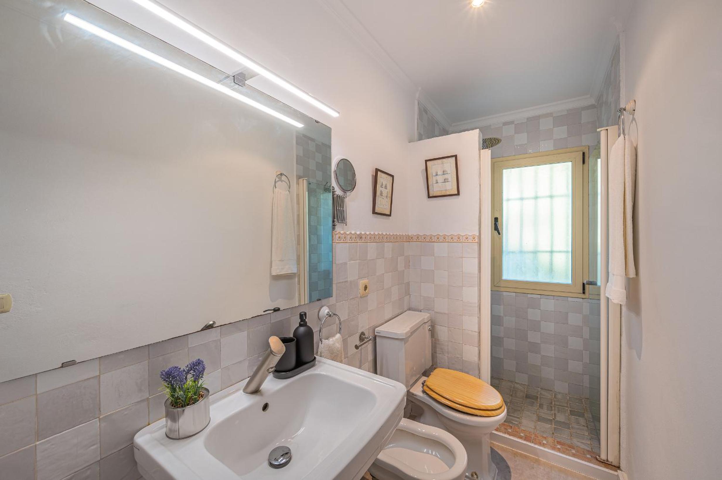 Villa amplia con piscina privada ideal familias y grupos view 5