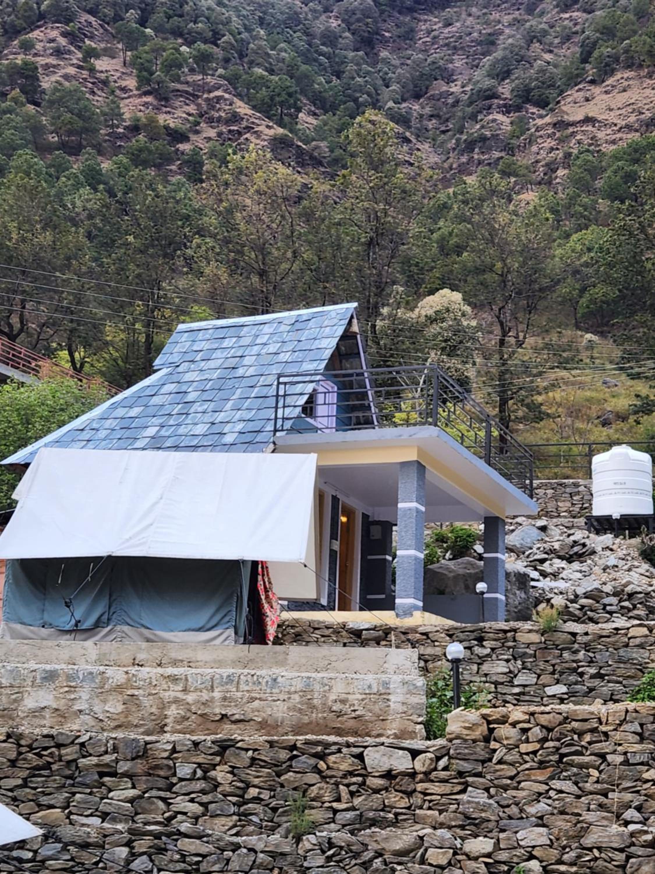 kudrat Mud House and Camps