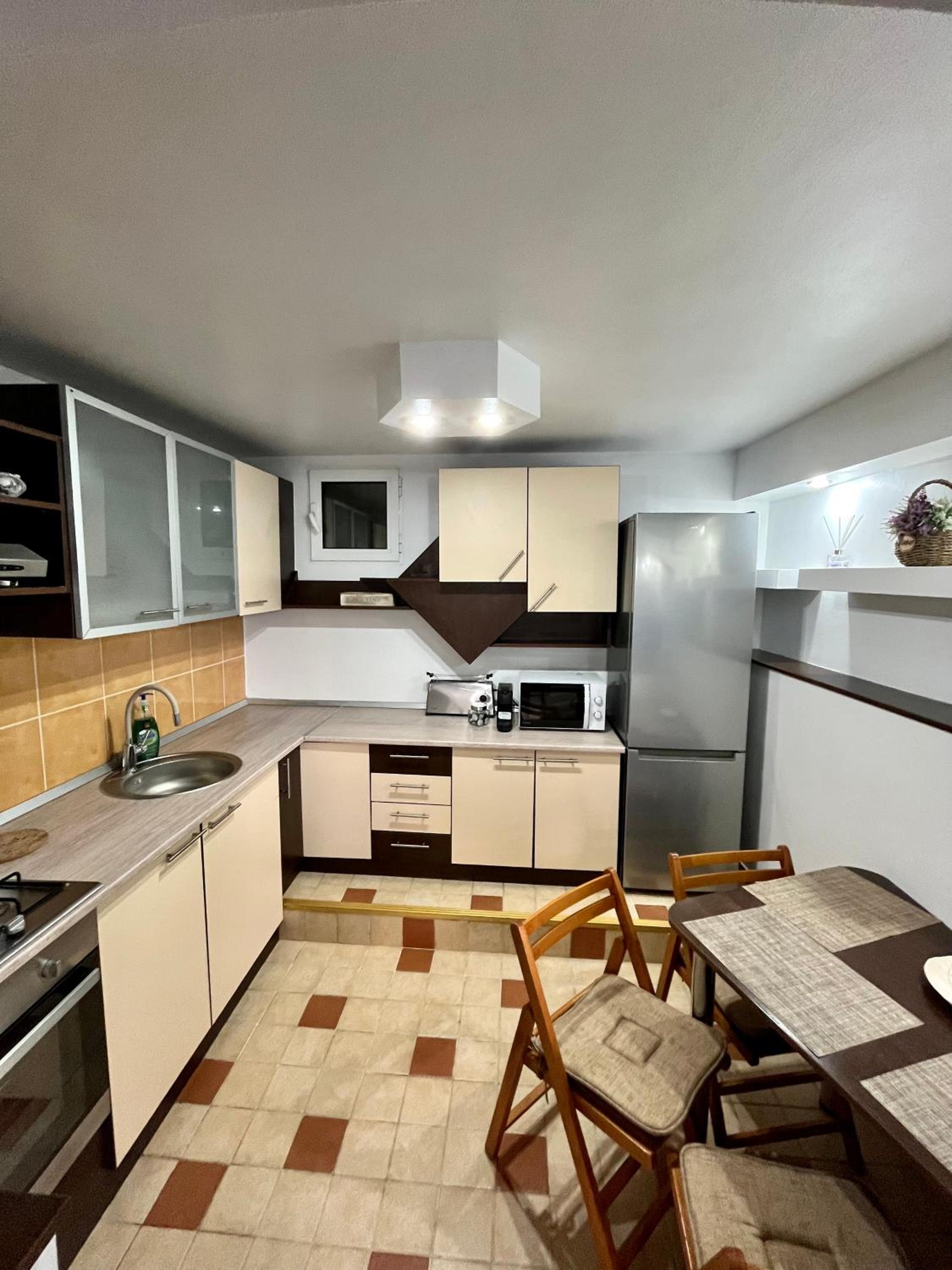 Timi Residence