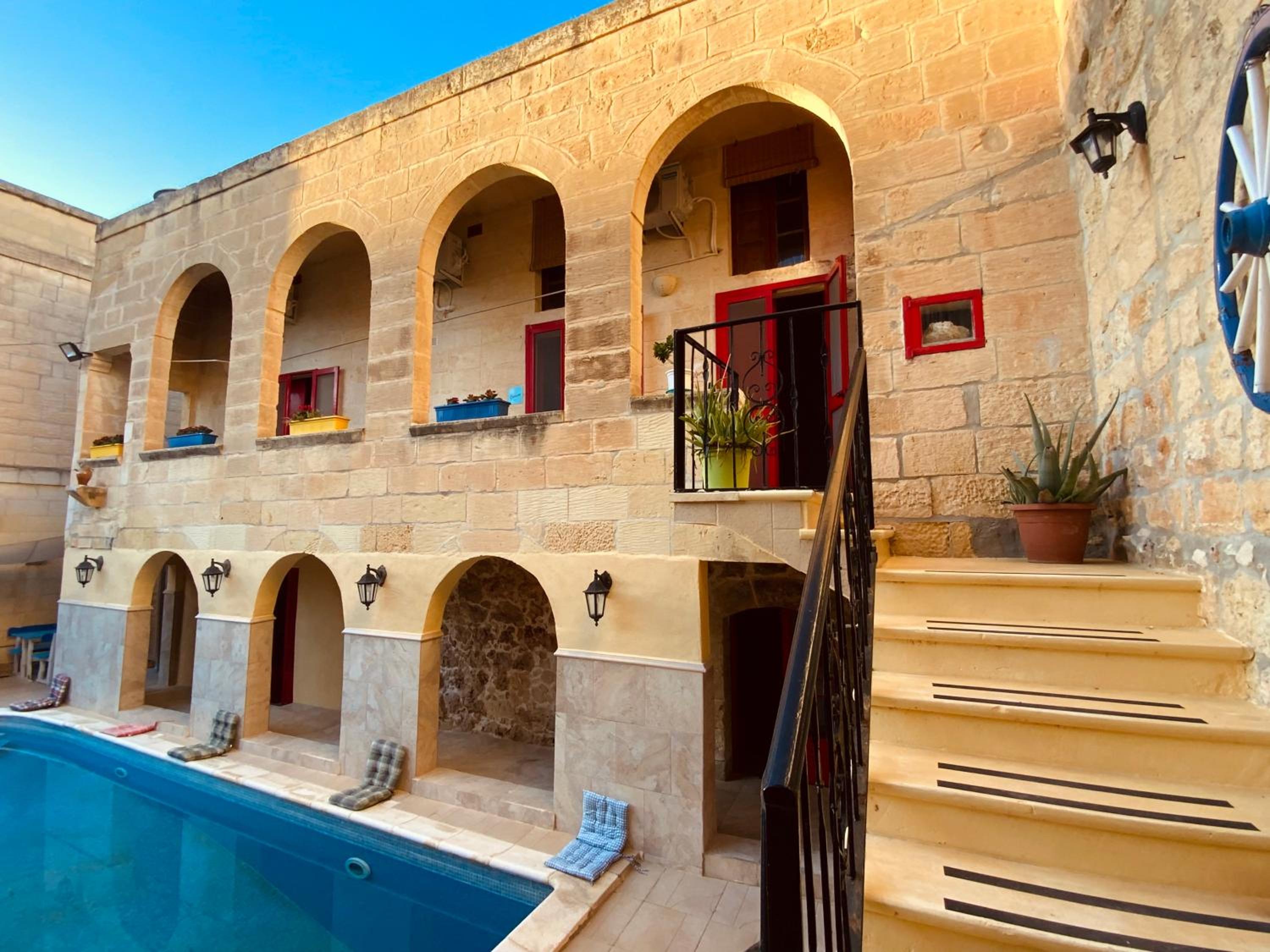 Hotel Gozo Sunset Guesthouse - Image 1