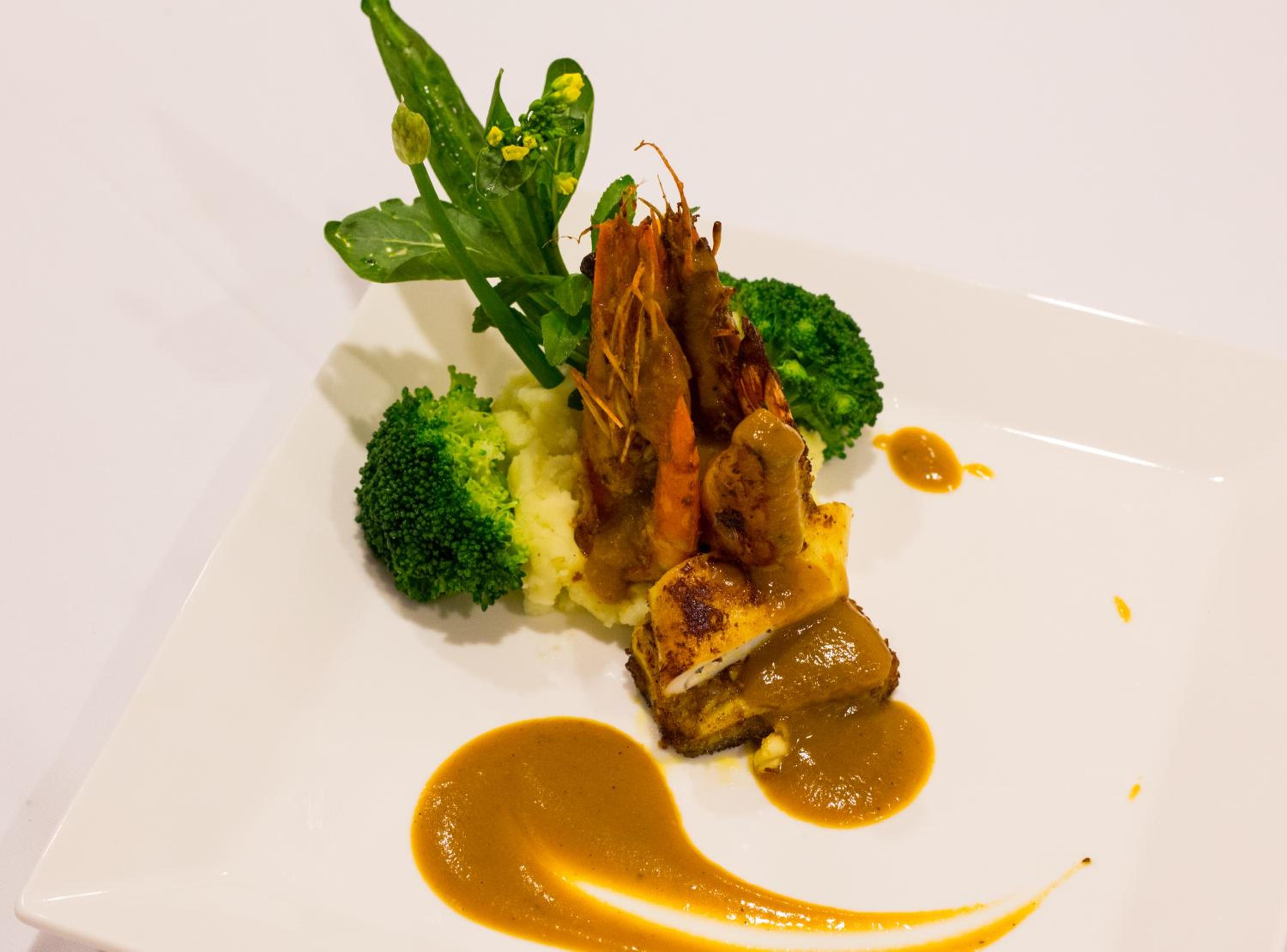 Signature Royal Halong Cruise