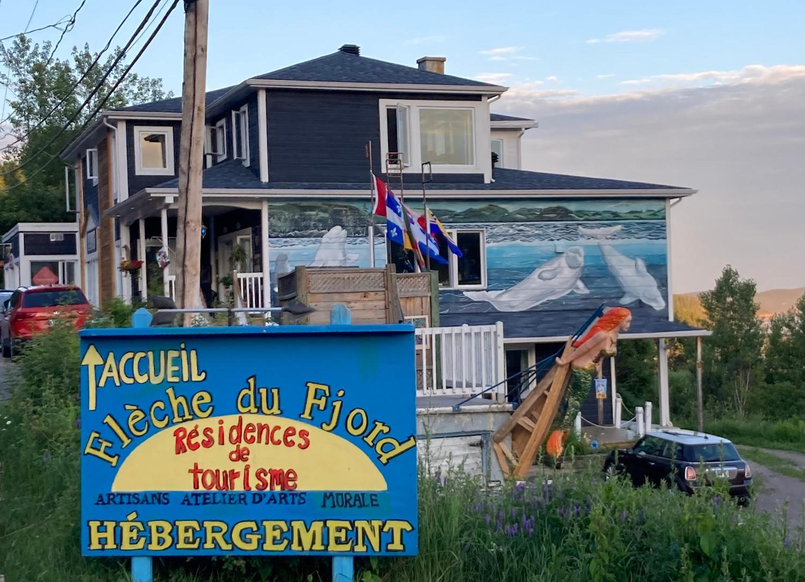 Suite 2 Flèche du fjord vue Saguenay Mont Valin