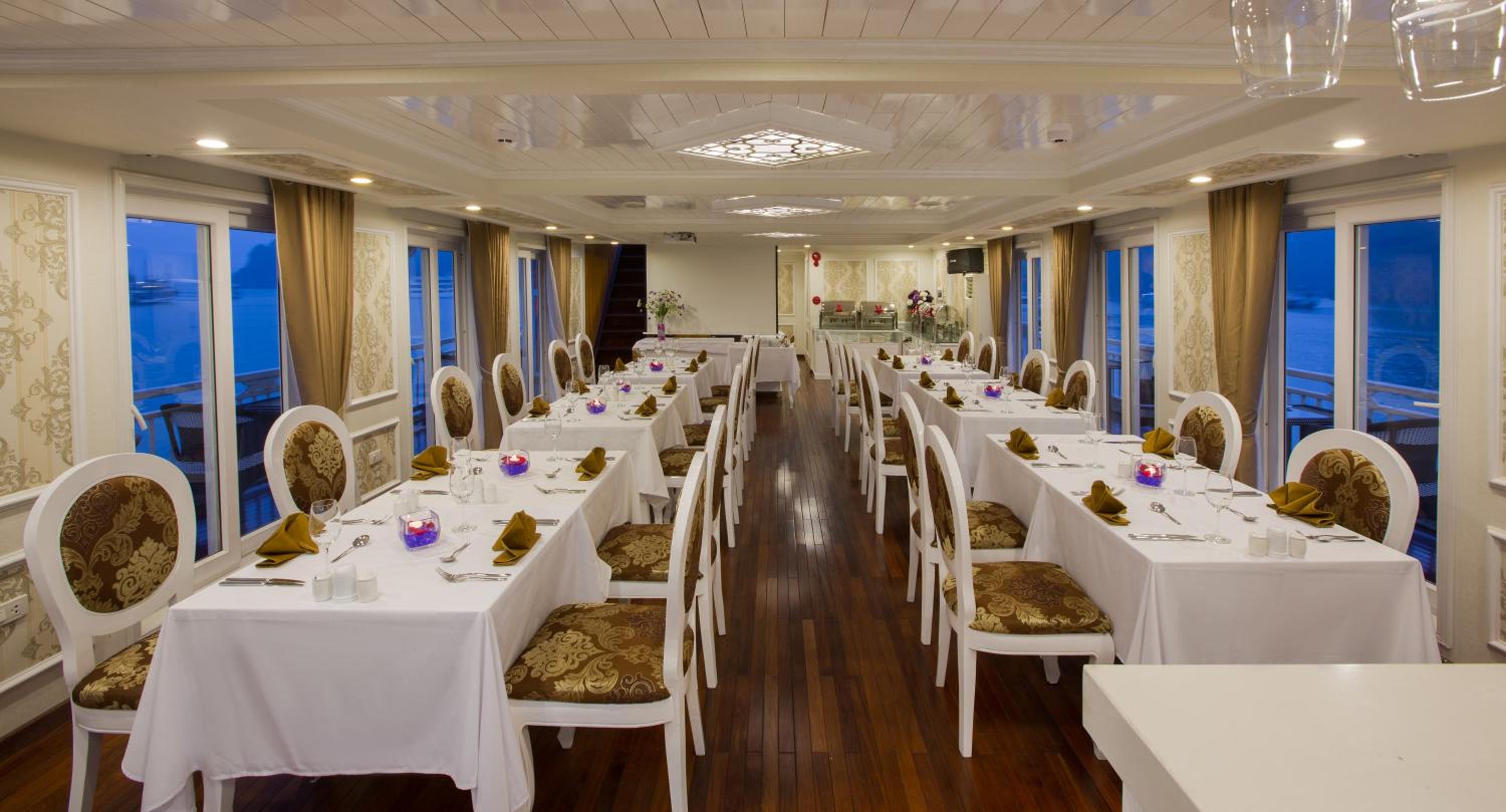 Signature Royal Halong Cruise
