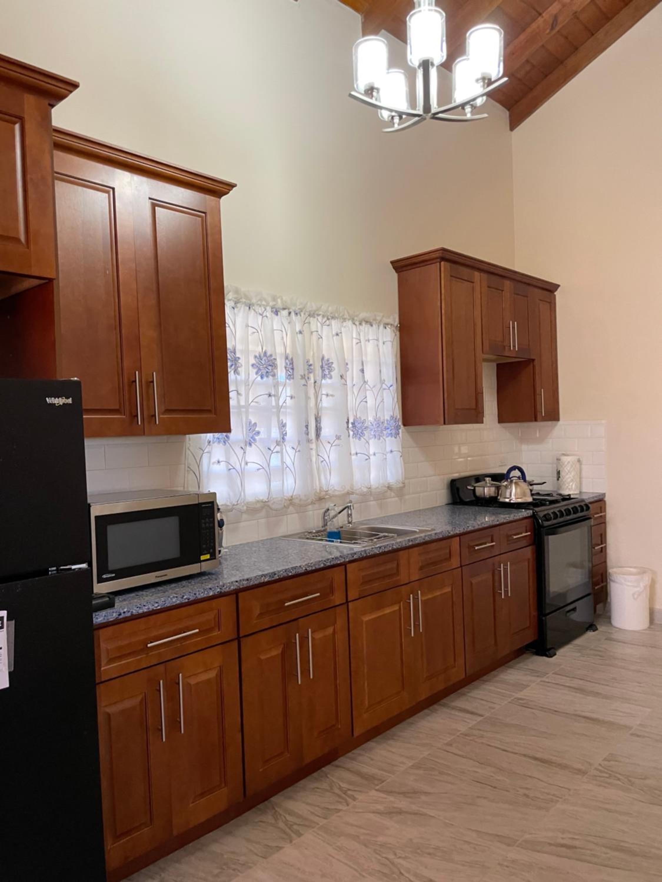 Poinciana Apartments - Holiday Rental