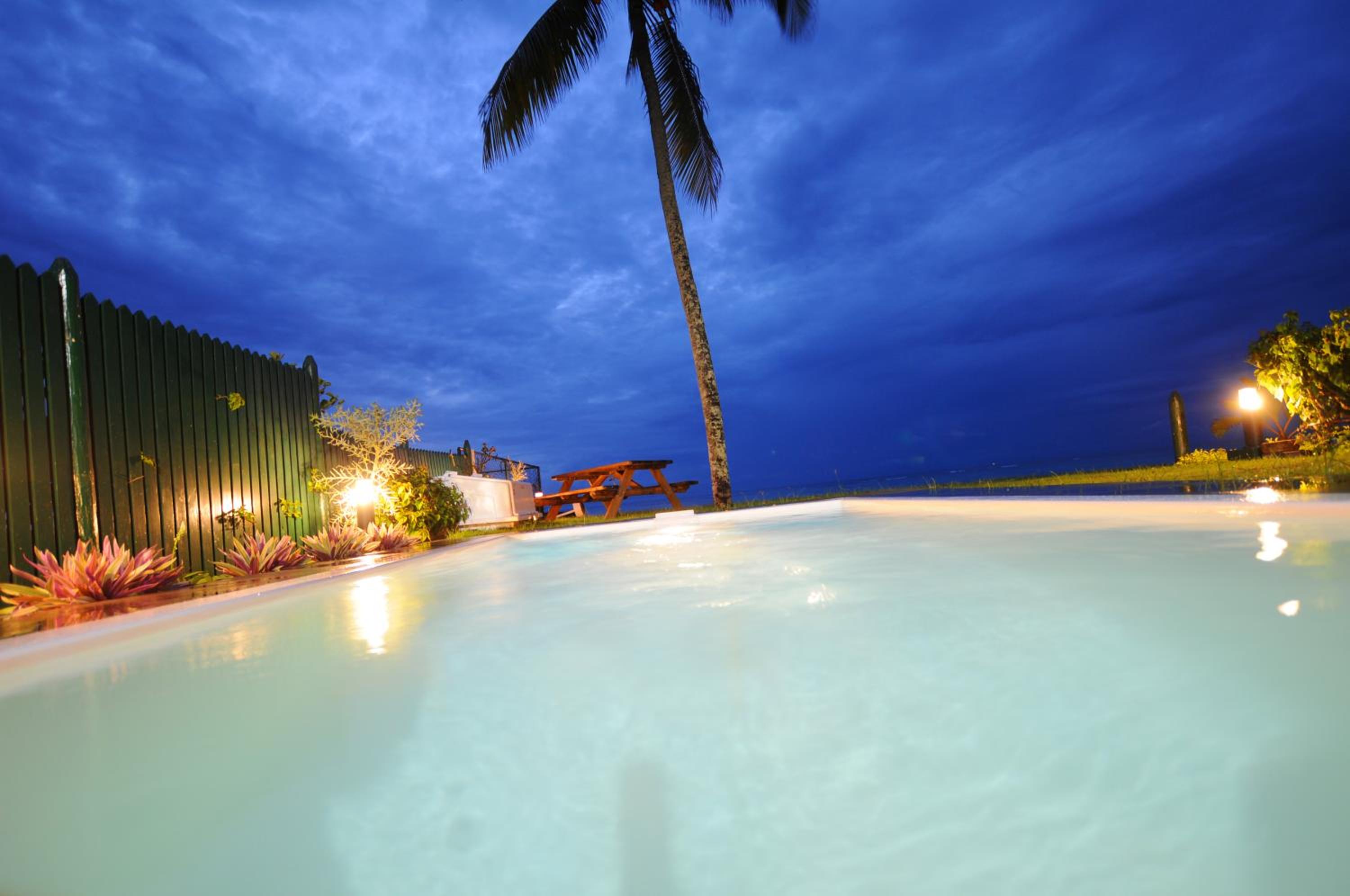 Caro's Beachfront