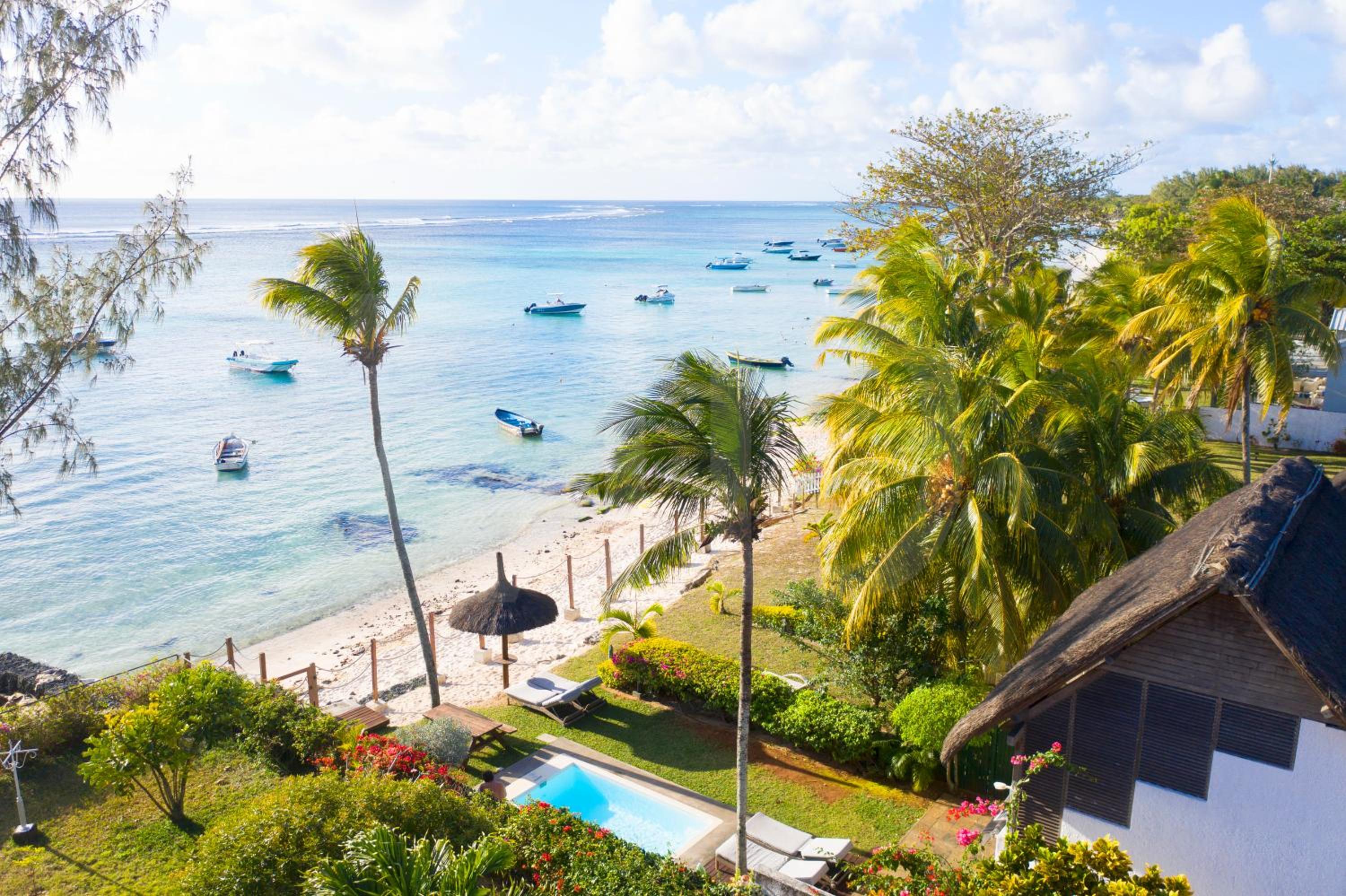 Caro's Beachfront