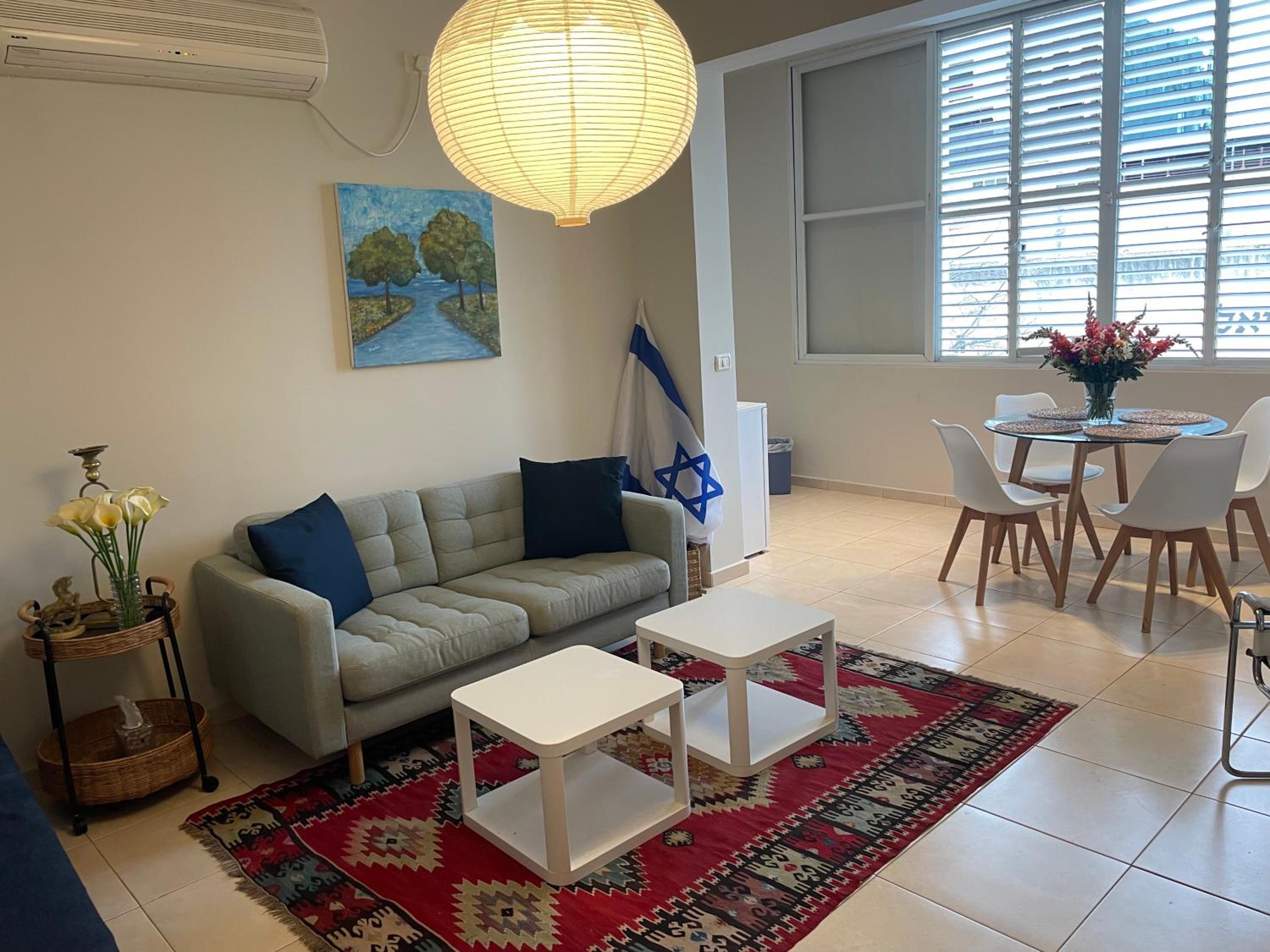 charming tlv two bedroom view 2