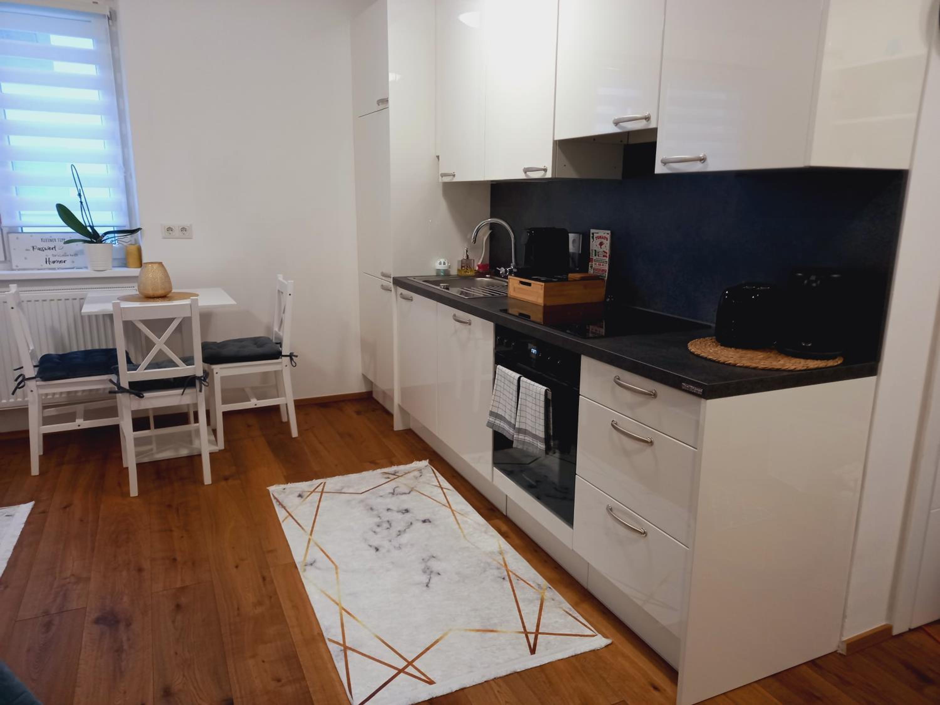 Lauro Apartment