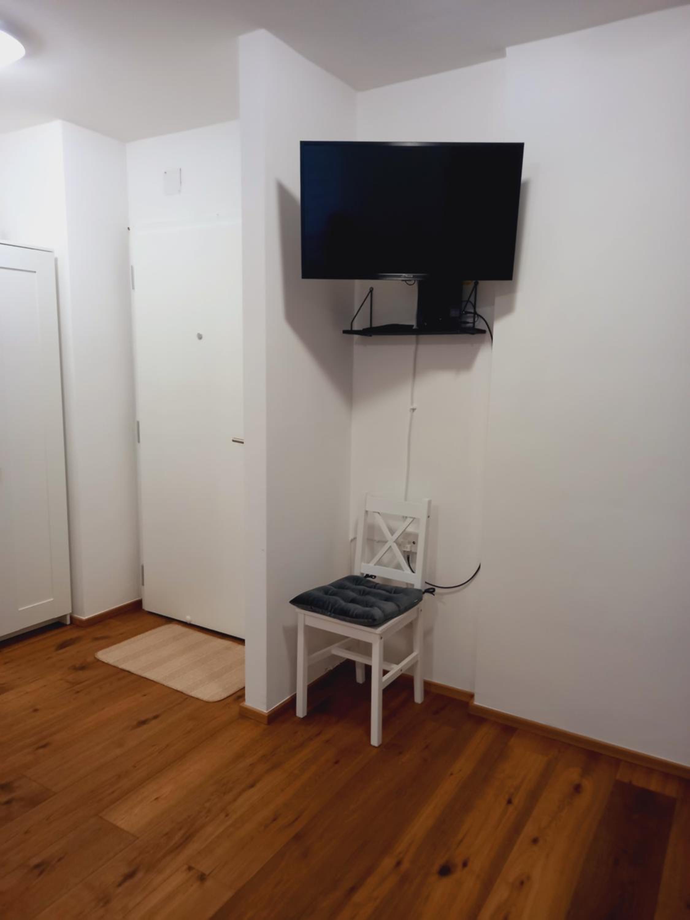 Lauro Apartment