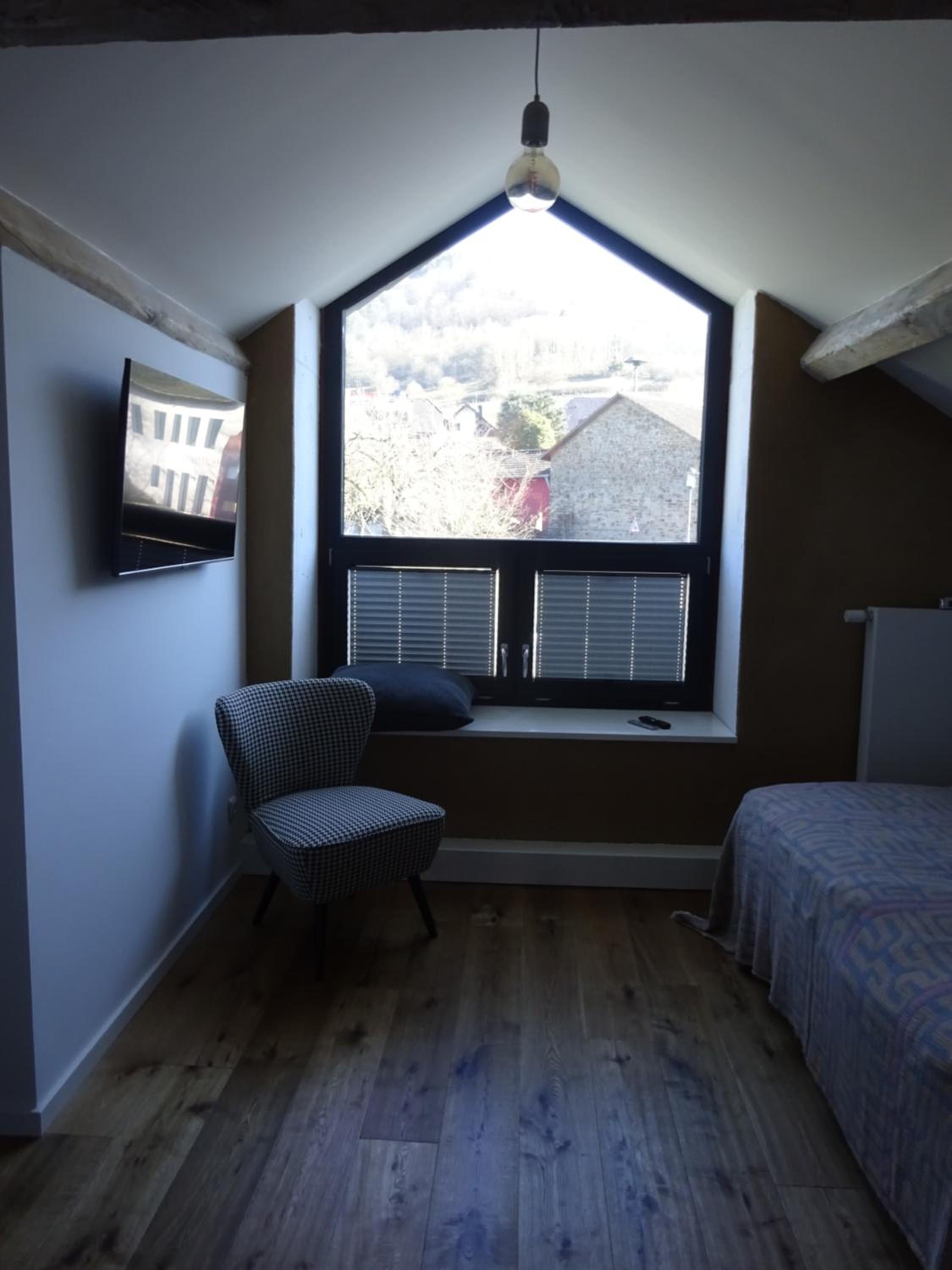Exklusive, kernsanierte Ferienwohnung am Rursee