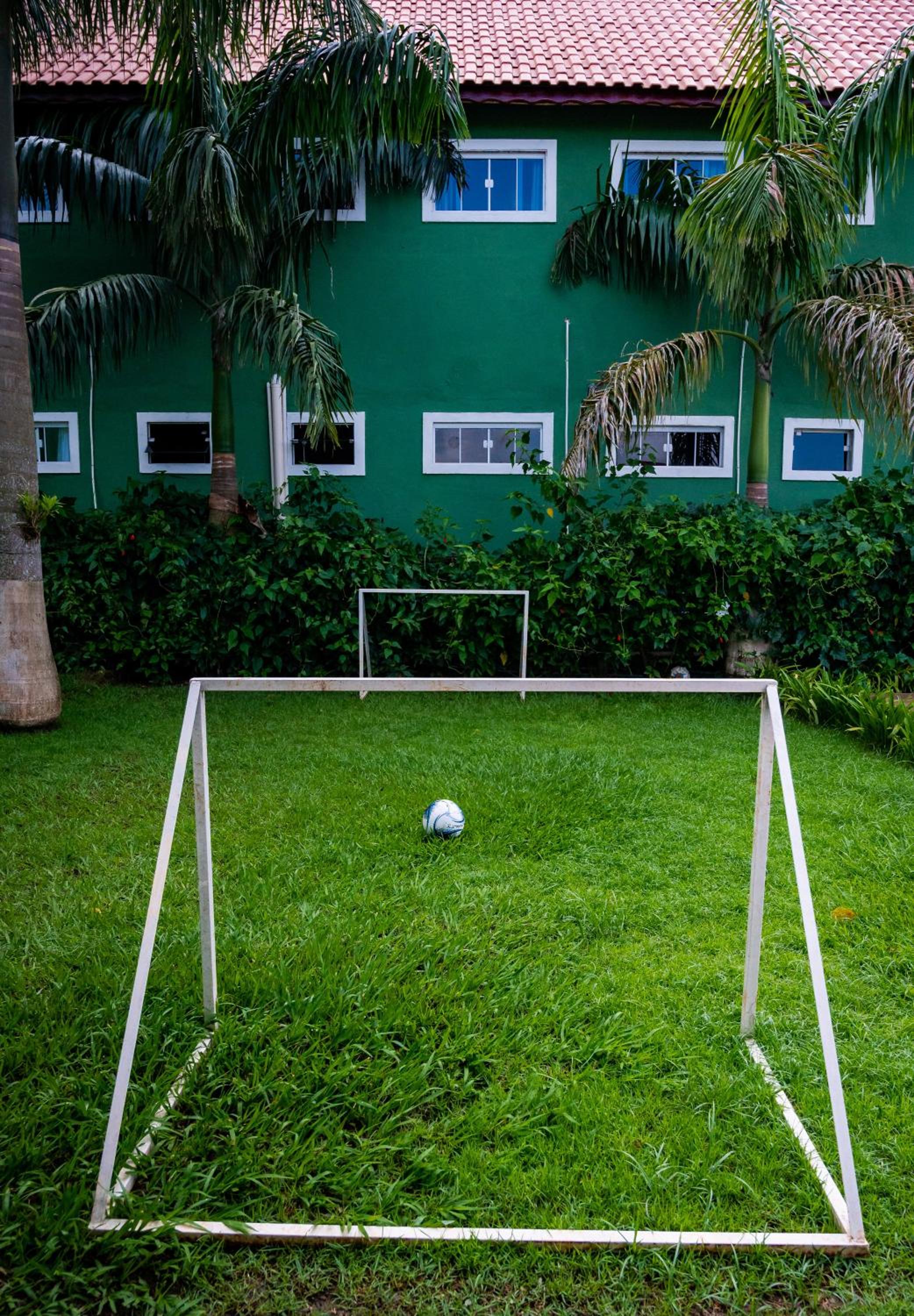 Casa familiar com piscina Penedo RJ