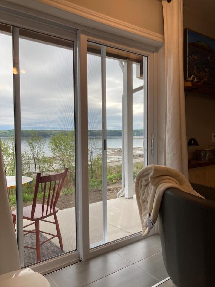 Suite 2 Flèche du fjord vue Saguenay Mont Valin