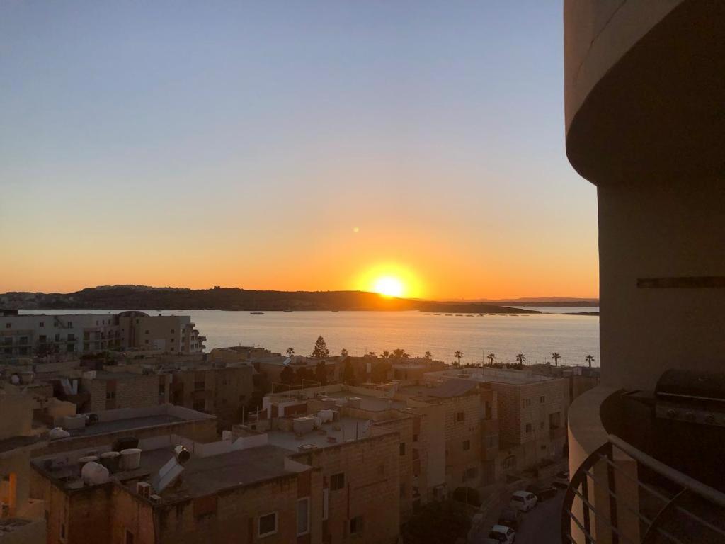 Sunset Holiday Apt - 2 Bedrooms photo 1