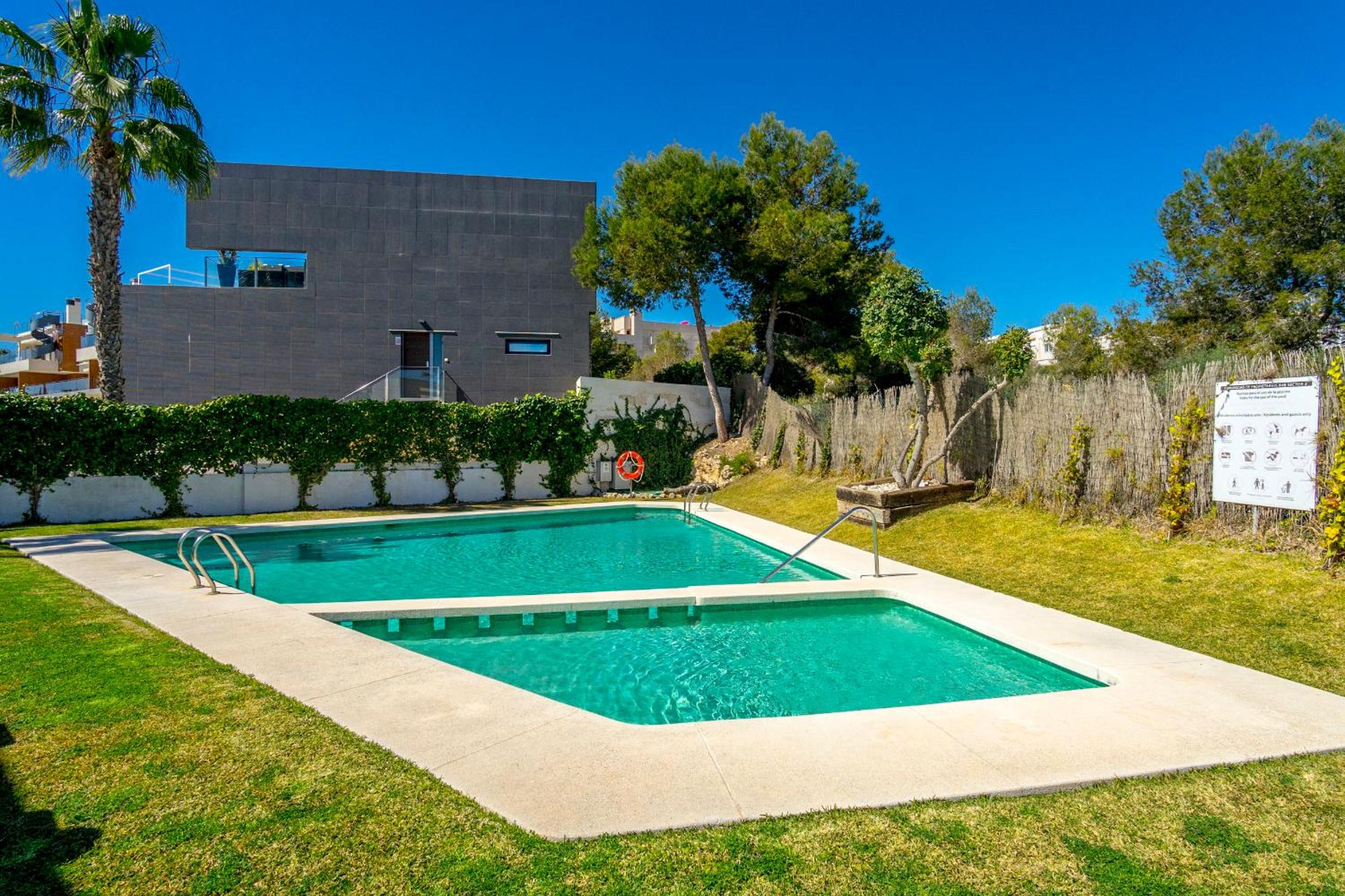 CB Living - Cosy loft with terrace, Villamartin view 5