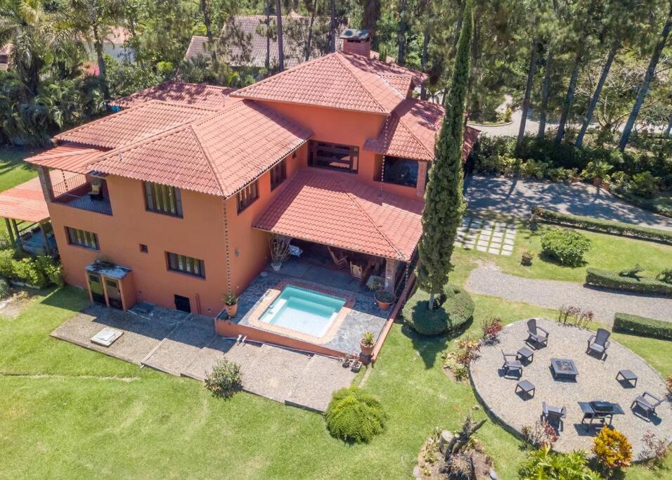 Escape Chalet at Pinar del Sol in Jarabacoa