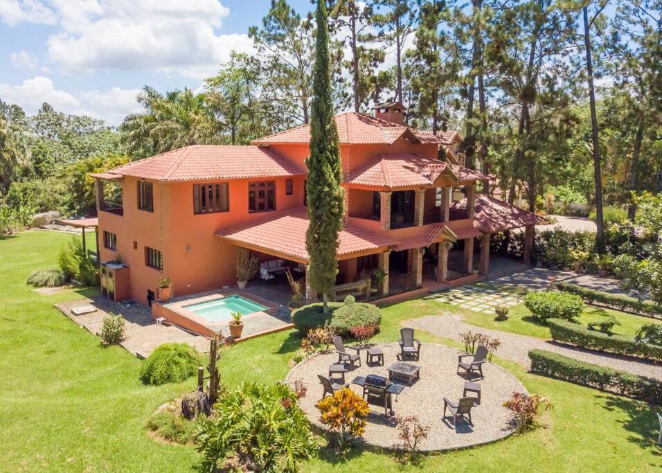 Escape Chalet at Pinar del Sol in Jarabacoa