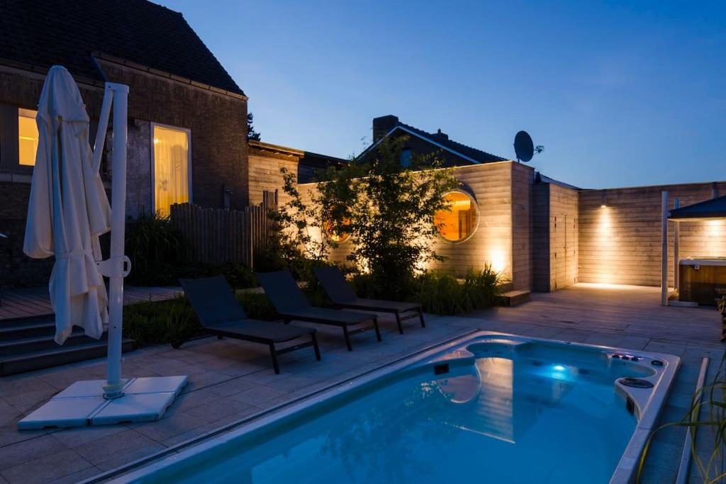 Vakantiehuis Victorello met sauna, jacuzzi, seizoenszwembad