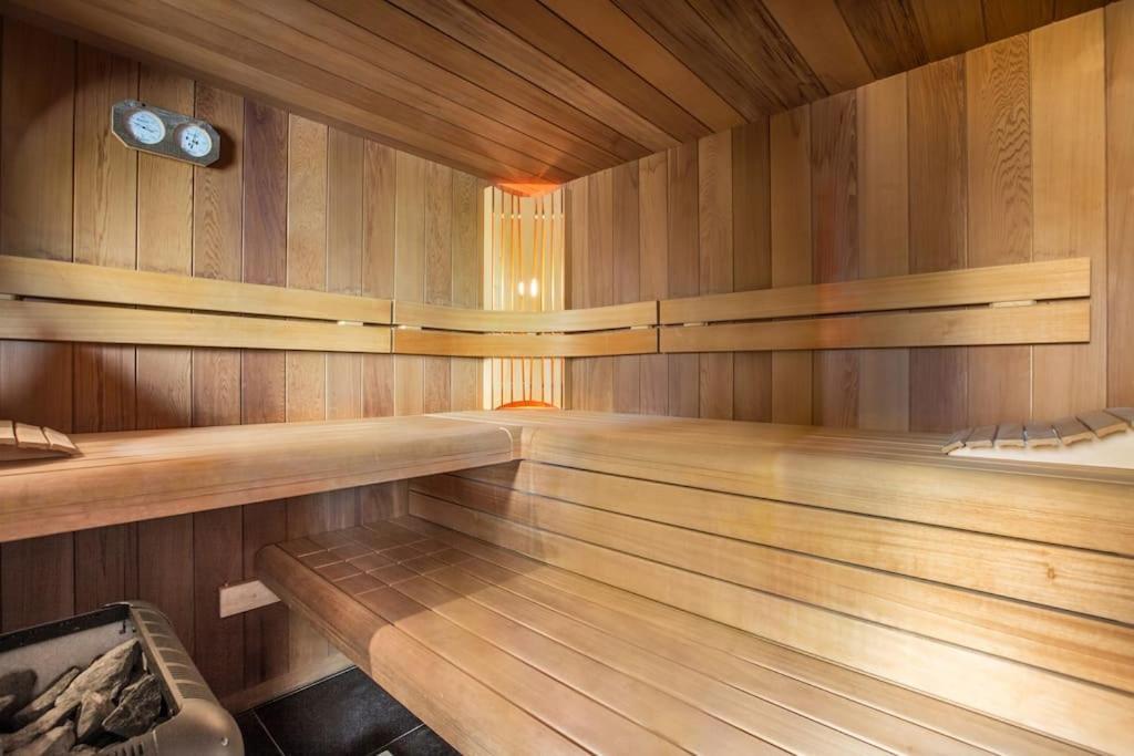 Vakantiehuis Victorello met sauna, jacuzzi, seizoenszwembad