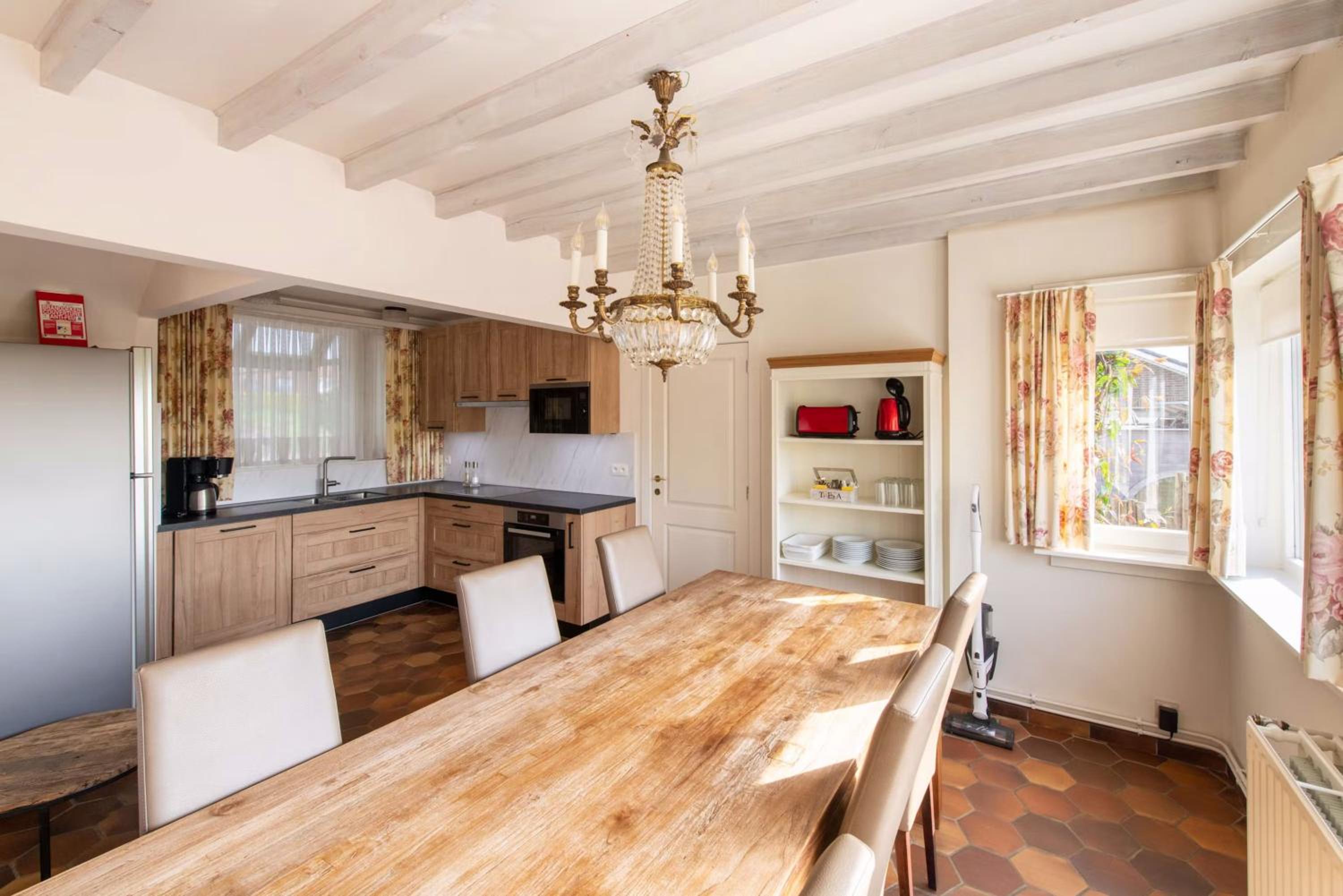 Vakantiehuis Victorello met sauna, jacuzzi, seizoenszwembad