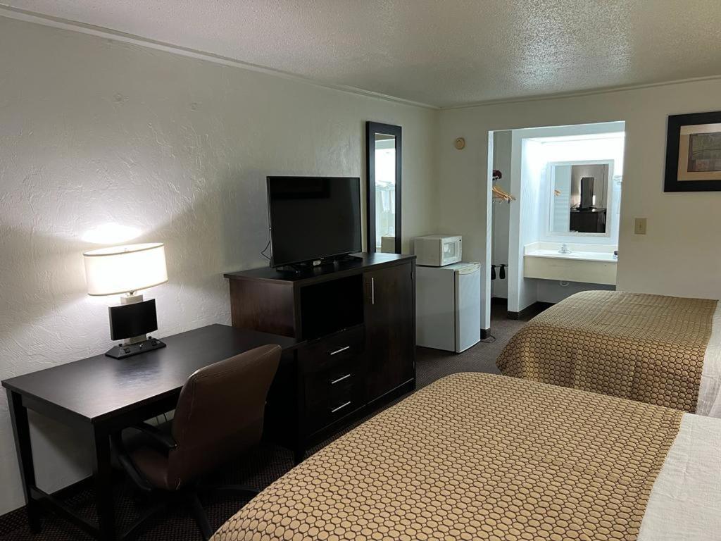 Lake City Vacations - Driftwood Inn - Lake City - Property Image 9