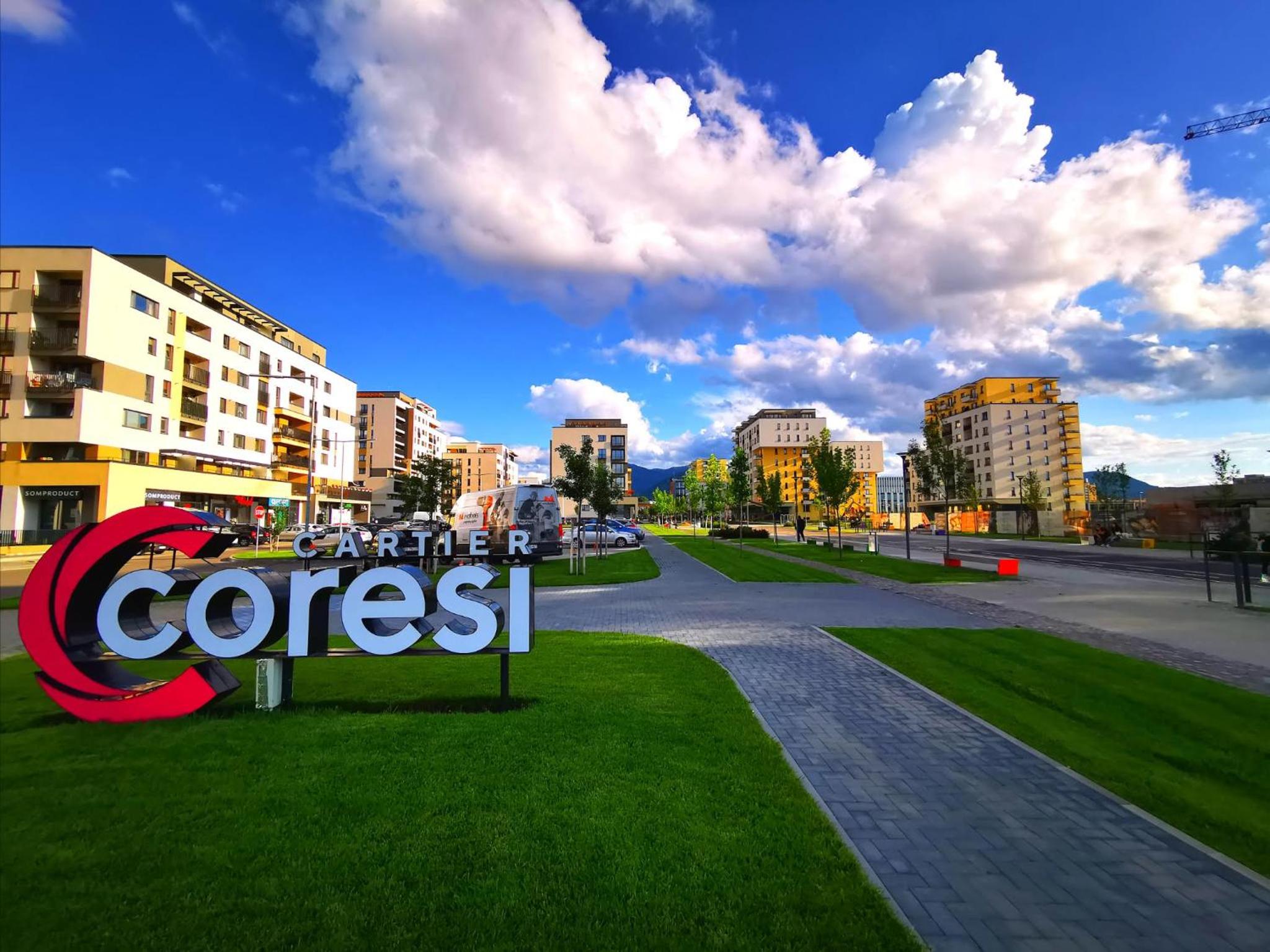 Modern Studio Coresi Residence