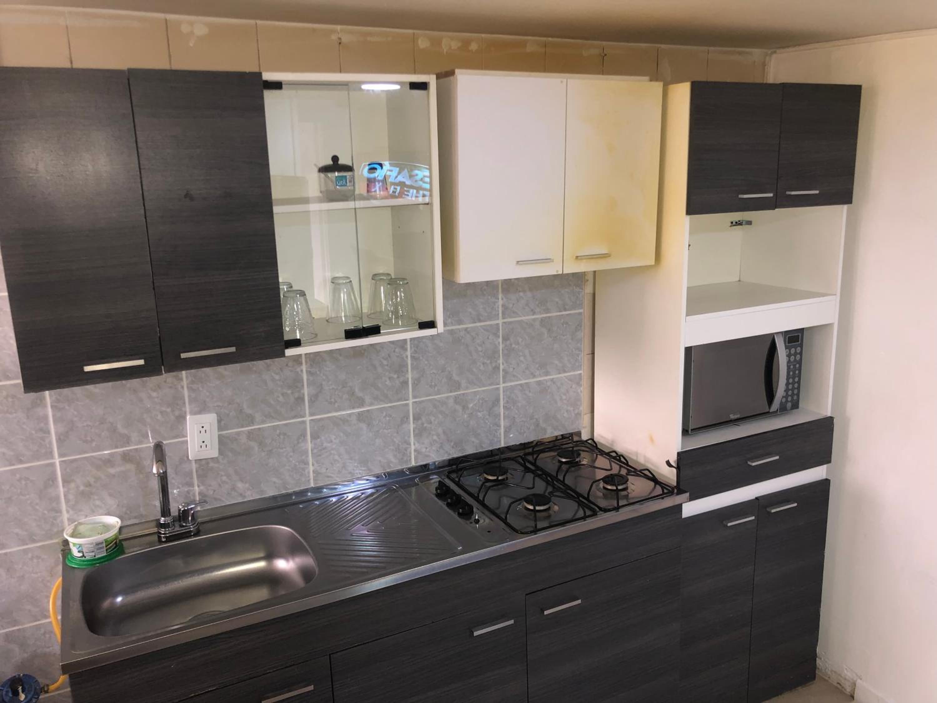 Apartamento cómodo en laureles, grande, céntrico ,bien ubicado Apto203
