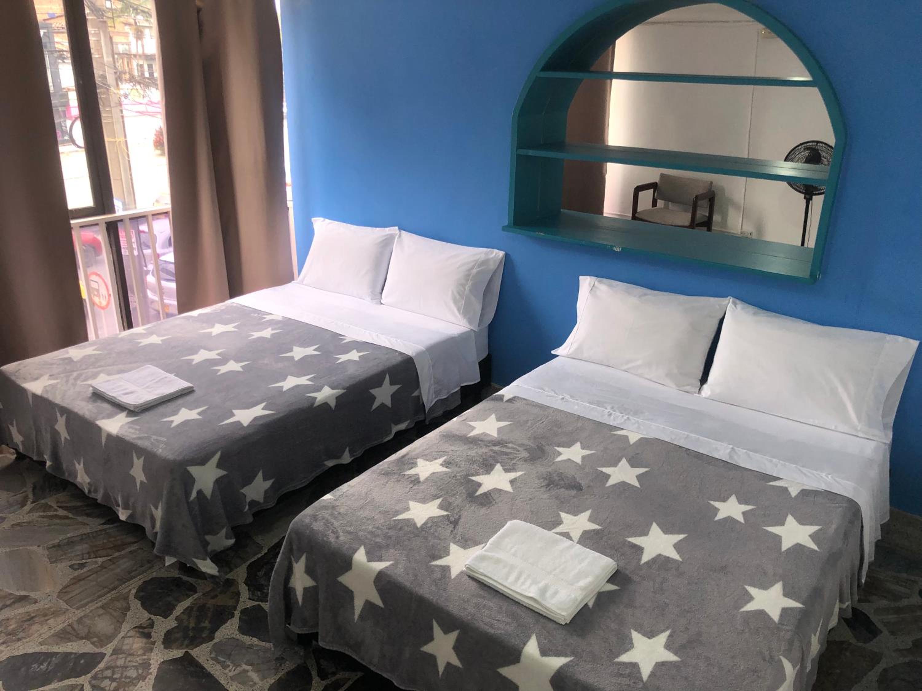 Apartamento cómodo en laureles, grande, céntrico ,bien ubicado Apto203