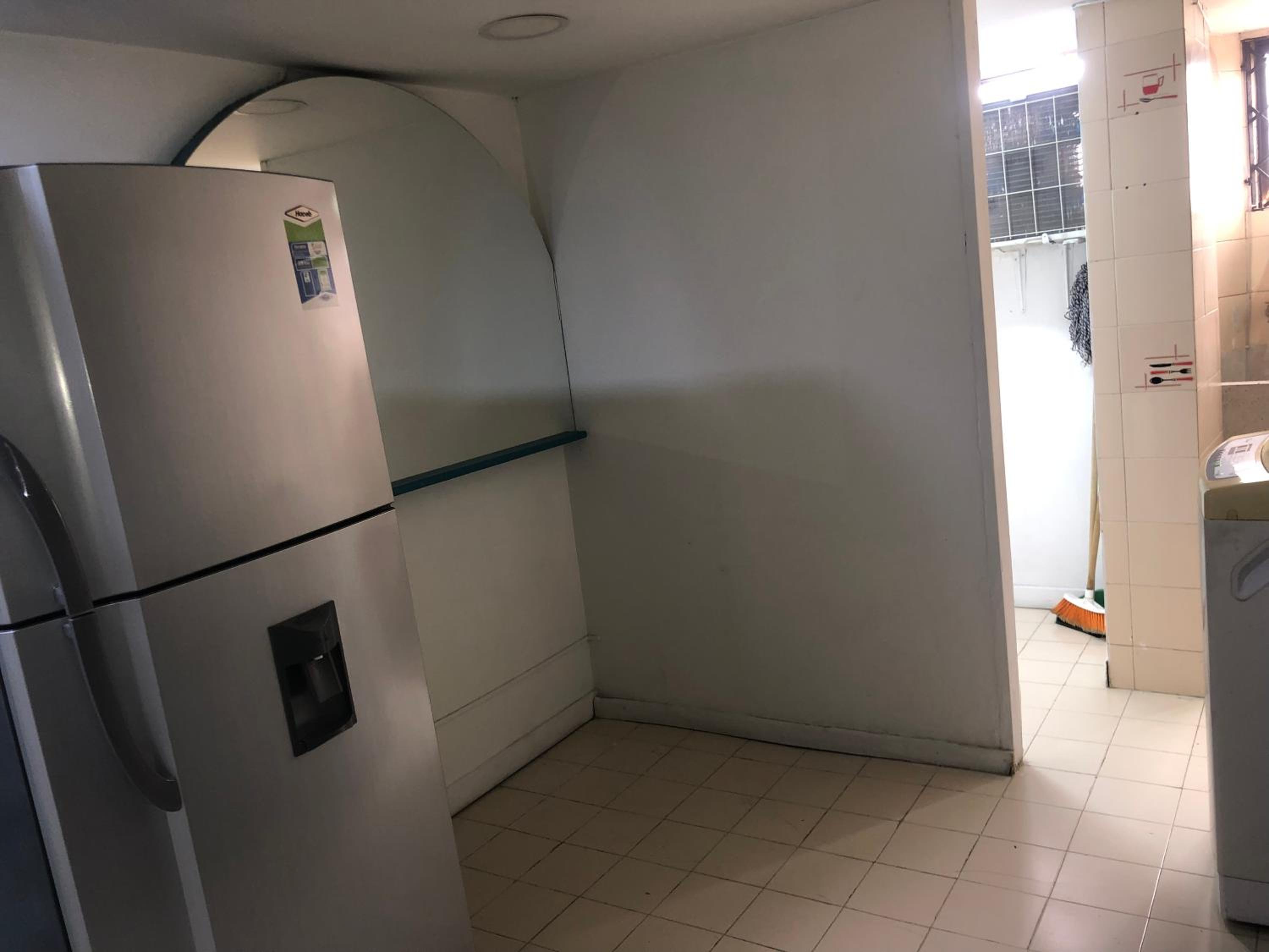 Apartamento cómodo en laureles, grande, céntrico ,bien ubicado Apto203