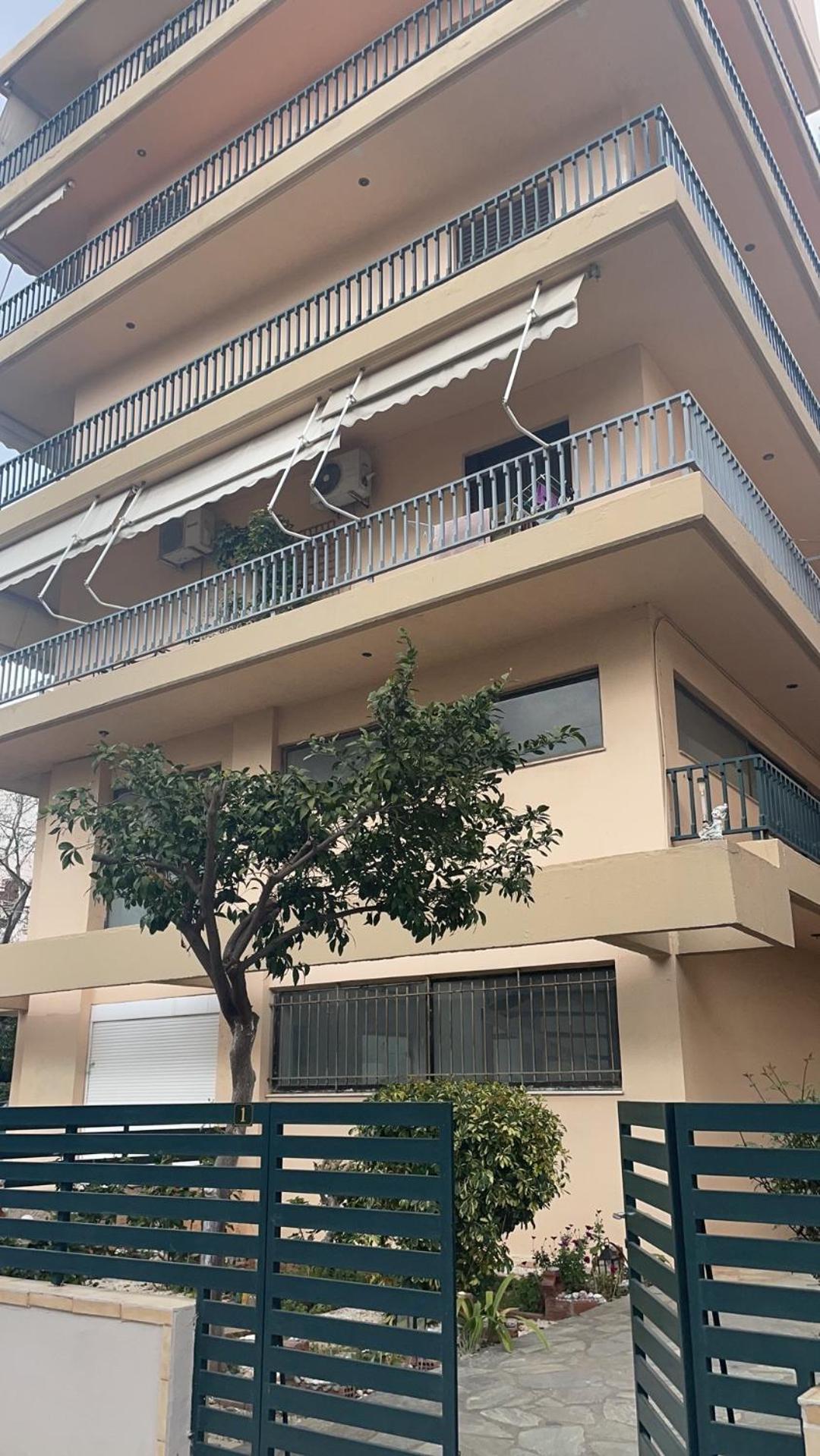 Top floor apartment