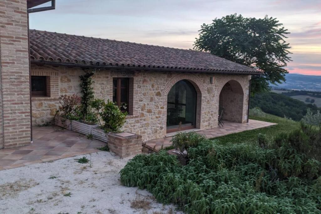 Casa nella campagna Umbra view 3