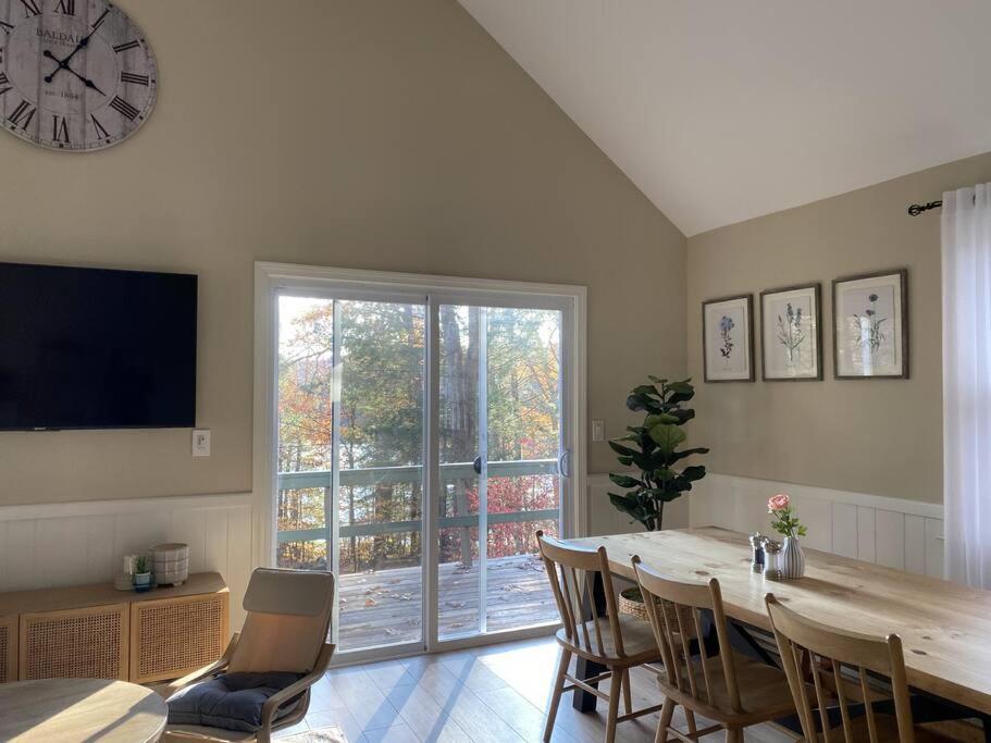 Peaceful Sunapee Lake/Ski Cottage, Family-friendly view 5