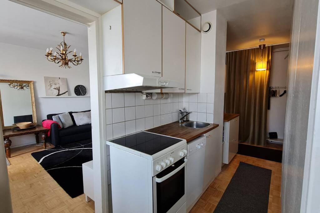 Scandinavian 2-rooms apartment City Center
