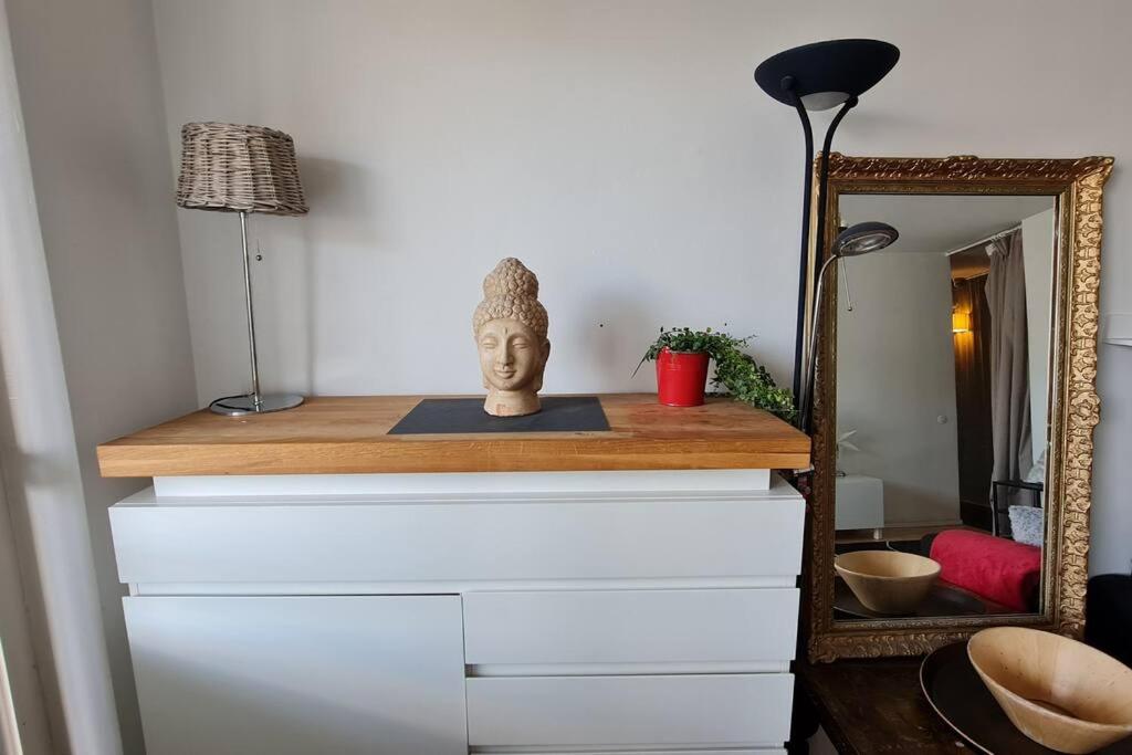 Scandinavian 2-rooms apartment City Center