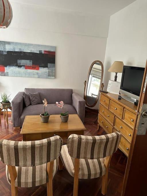 Lujoso Semipiso Panorámico 2 habitaciones cocina independiente lavadero cochera privada a metros del subte