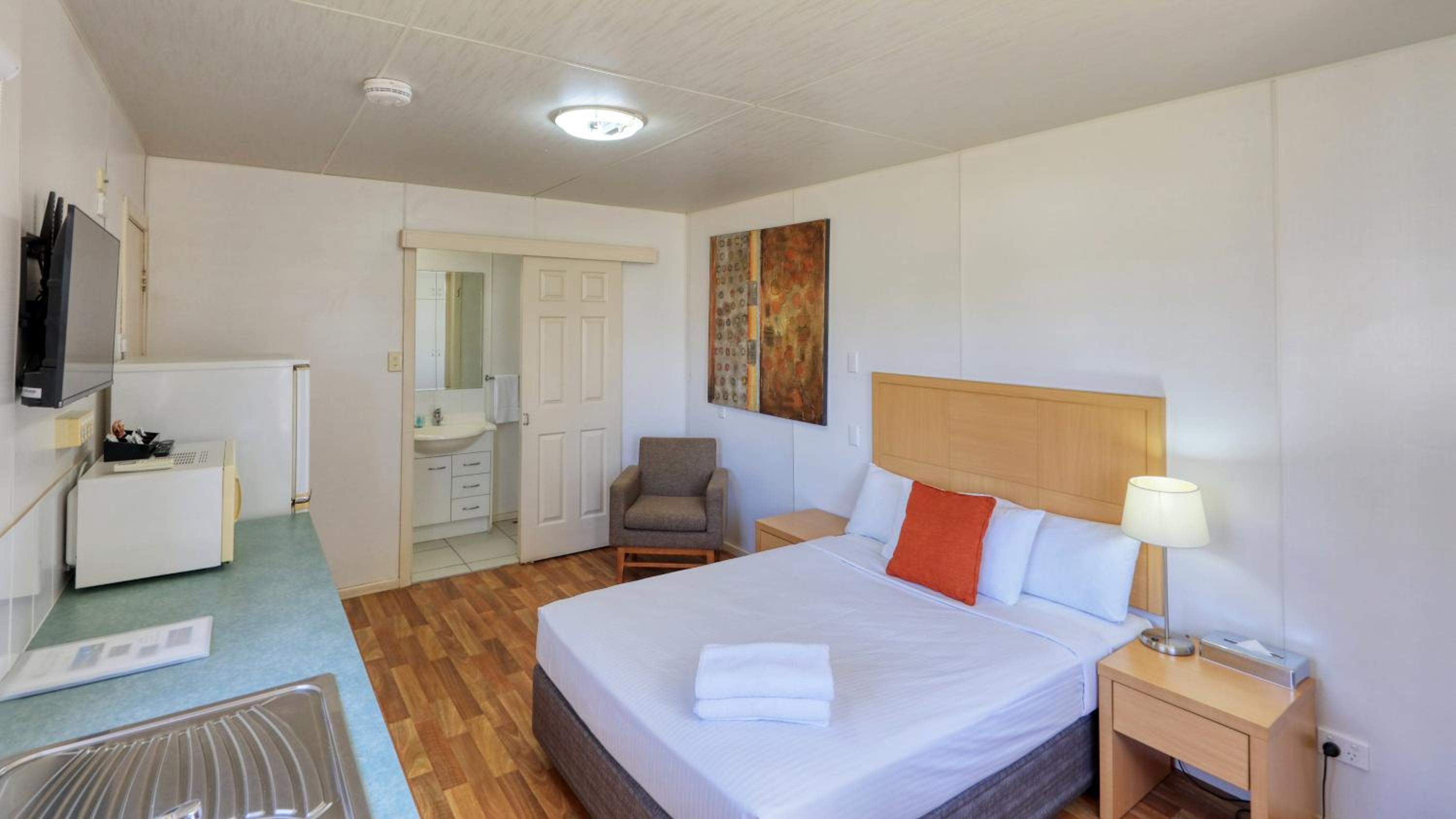 Chinchilla Motor Inn