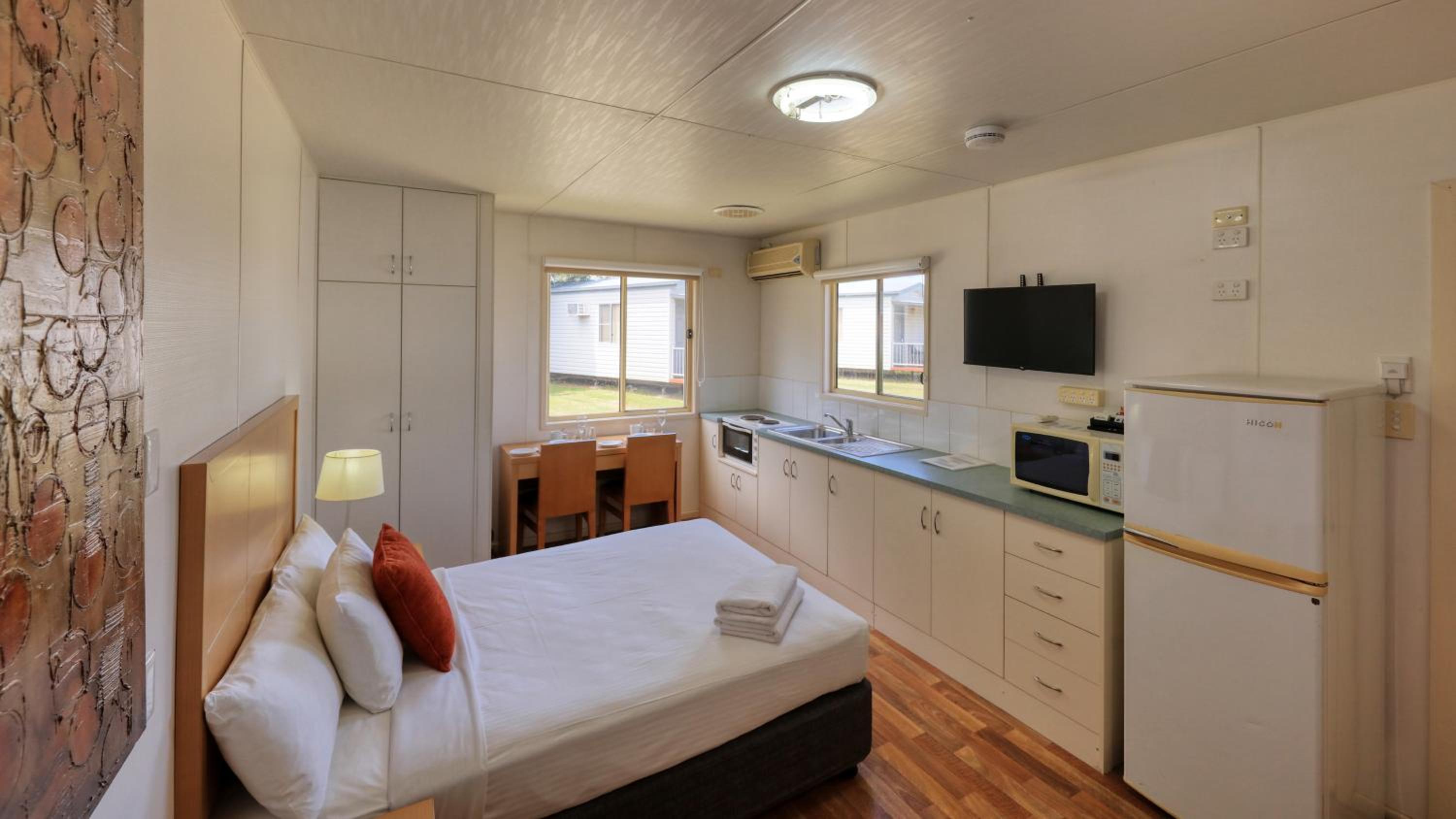 Chinchilla Motor Inn