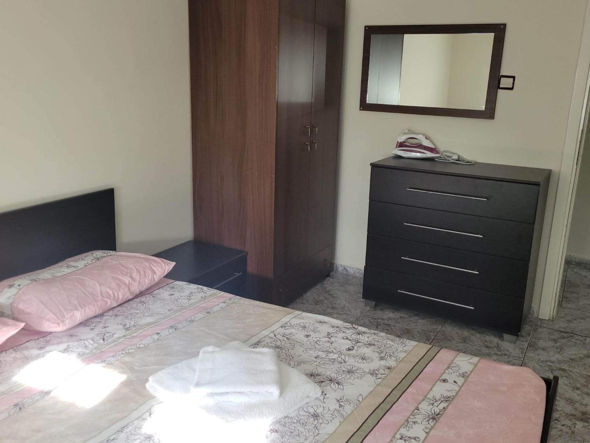 Narcis House