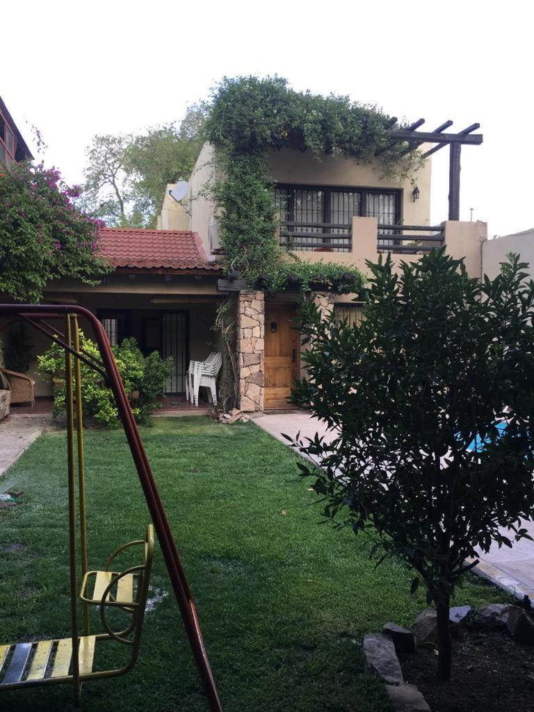 Quinta Montaña - Casa entera grupo o familia 8-10 personas - céntrica, piscina - Todas las comodidades!