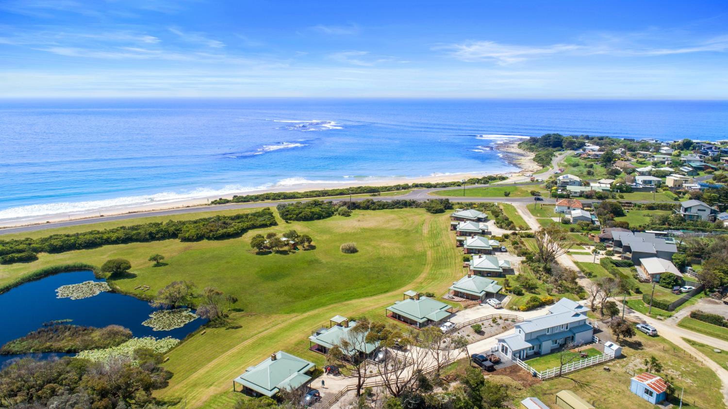 Hamptons in the Bay