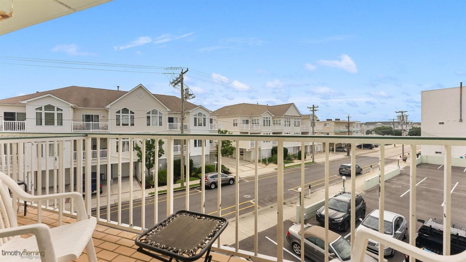 225 E Wildwood Ave, Unit 321