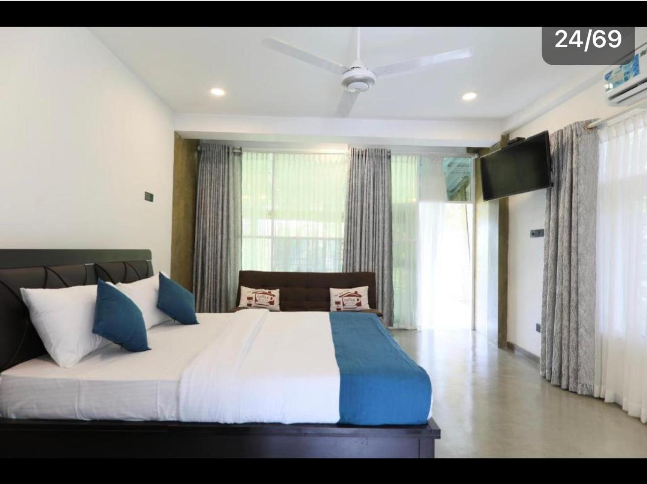 Villa cork